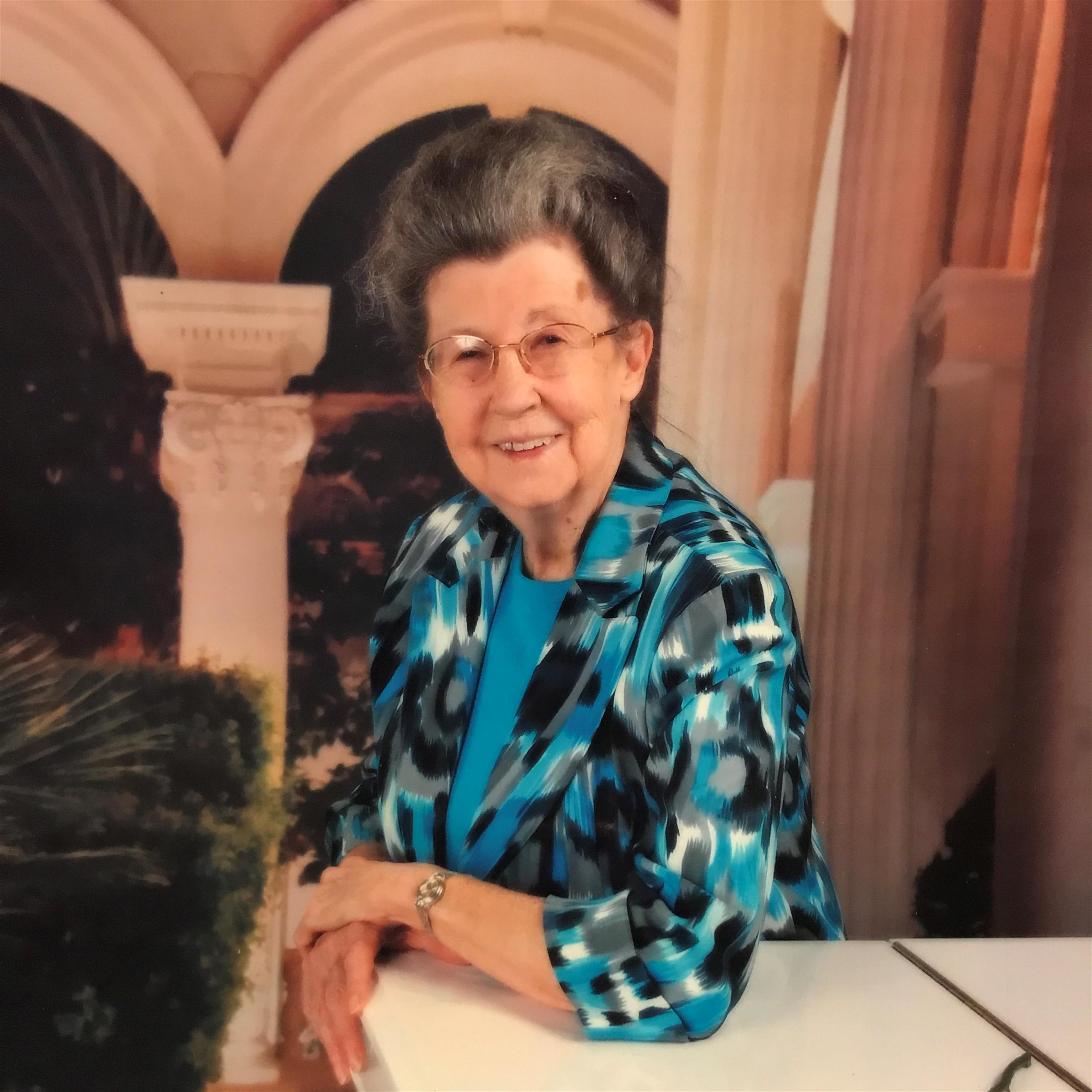 Daphene Gloria Hoffmann's obituary picture