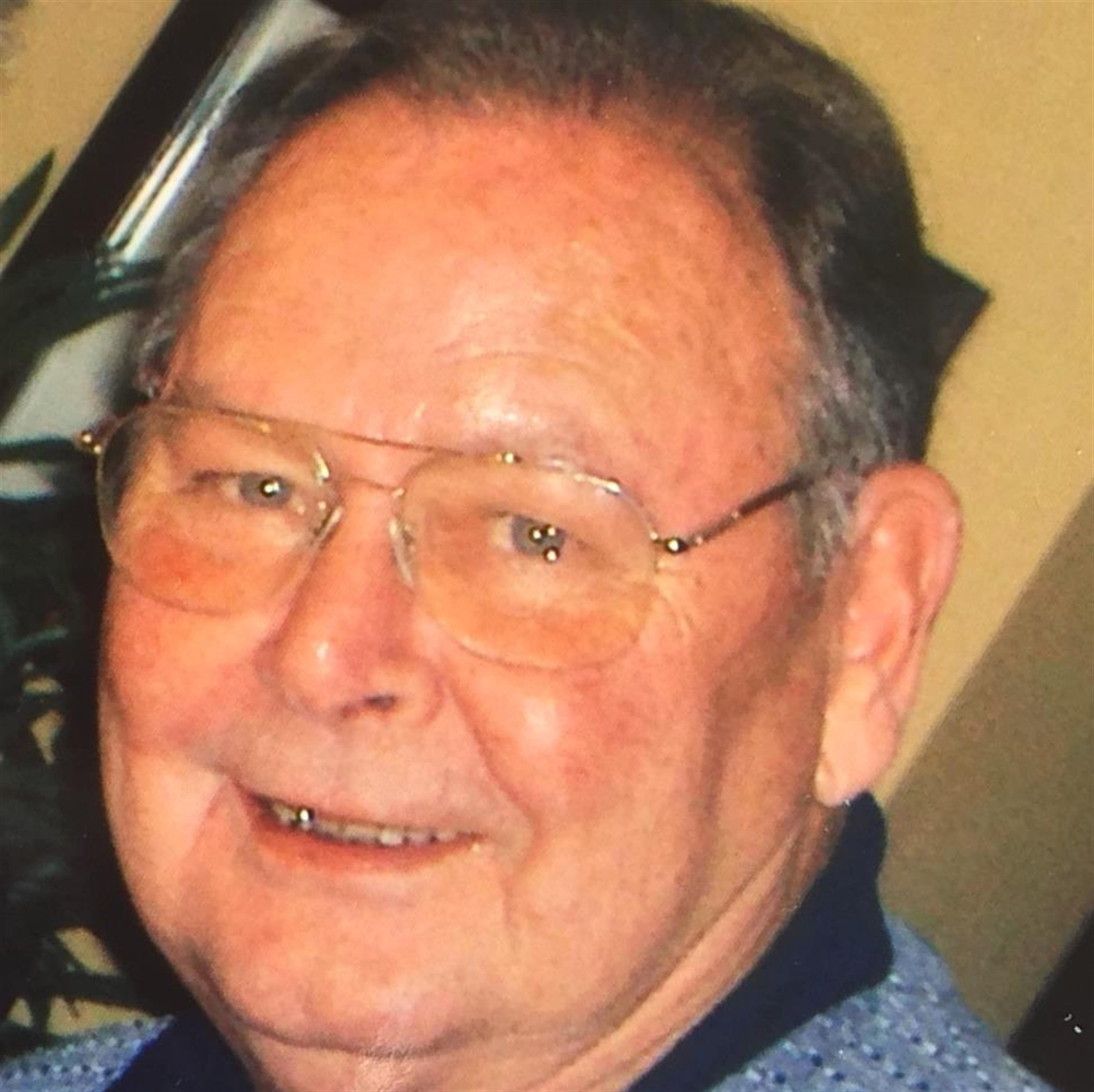 Robert Allan Gill's obituary picture