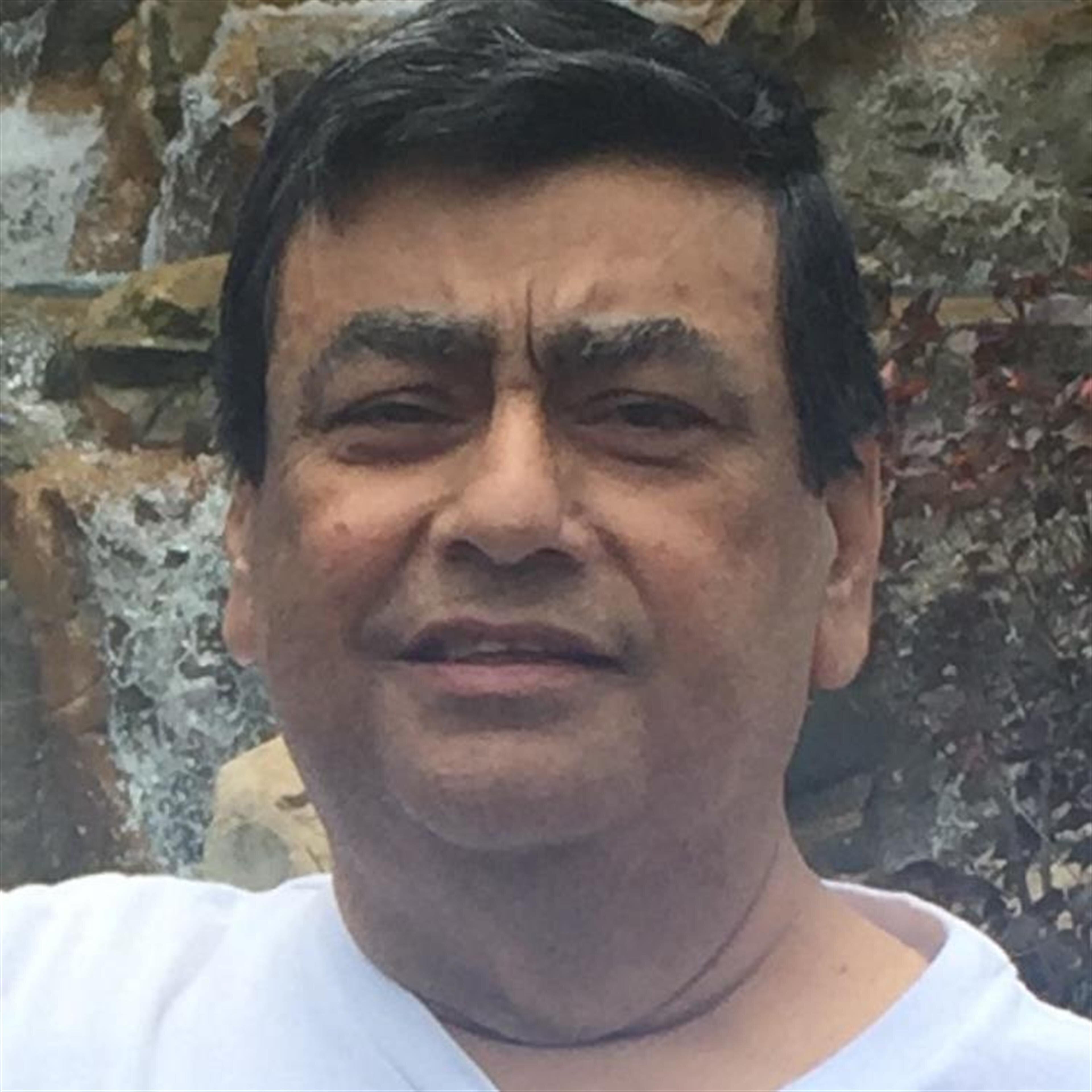 EFRAIN F. ESQUIVEL