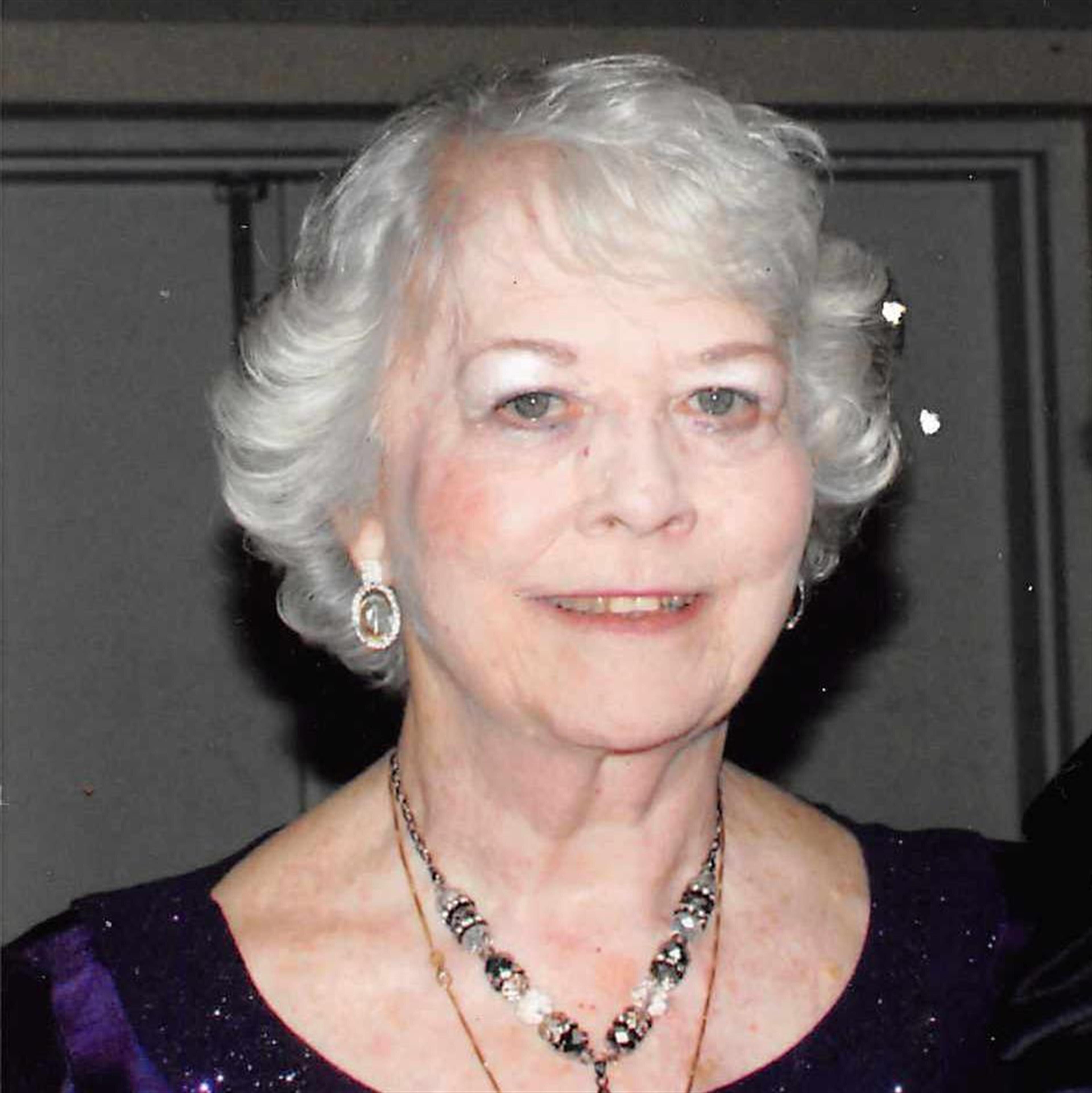 Mrs. Sarah  Jaunice Barrett