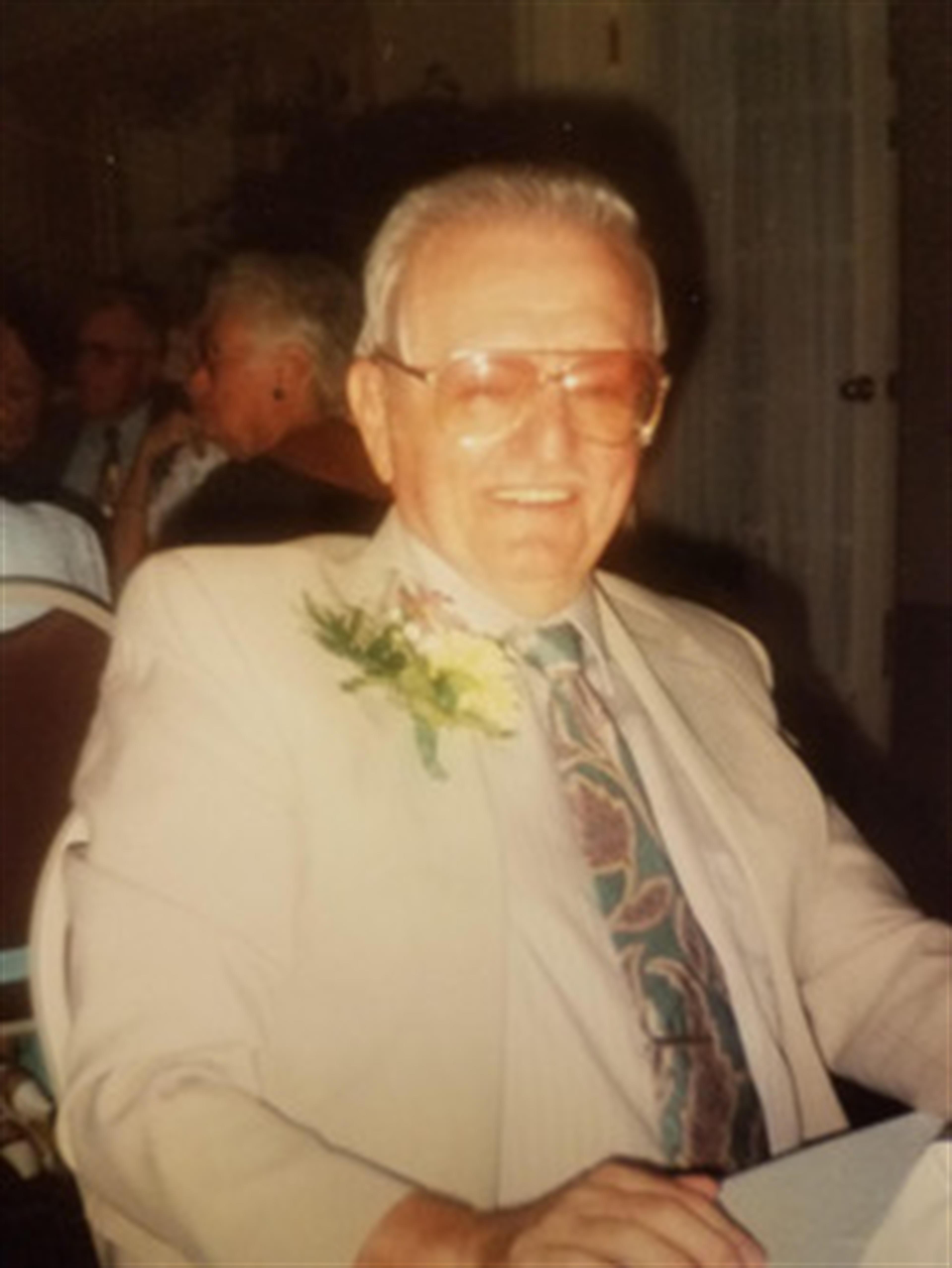 Marion 'Tom' 'Tom' Mitchell