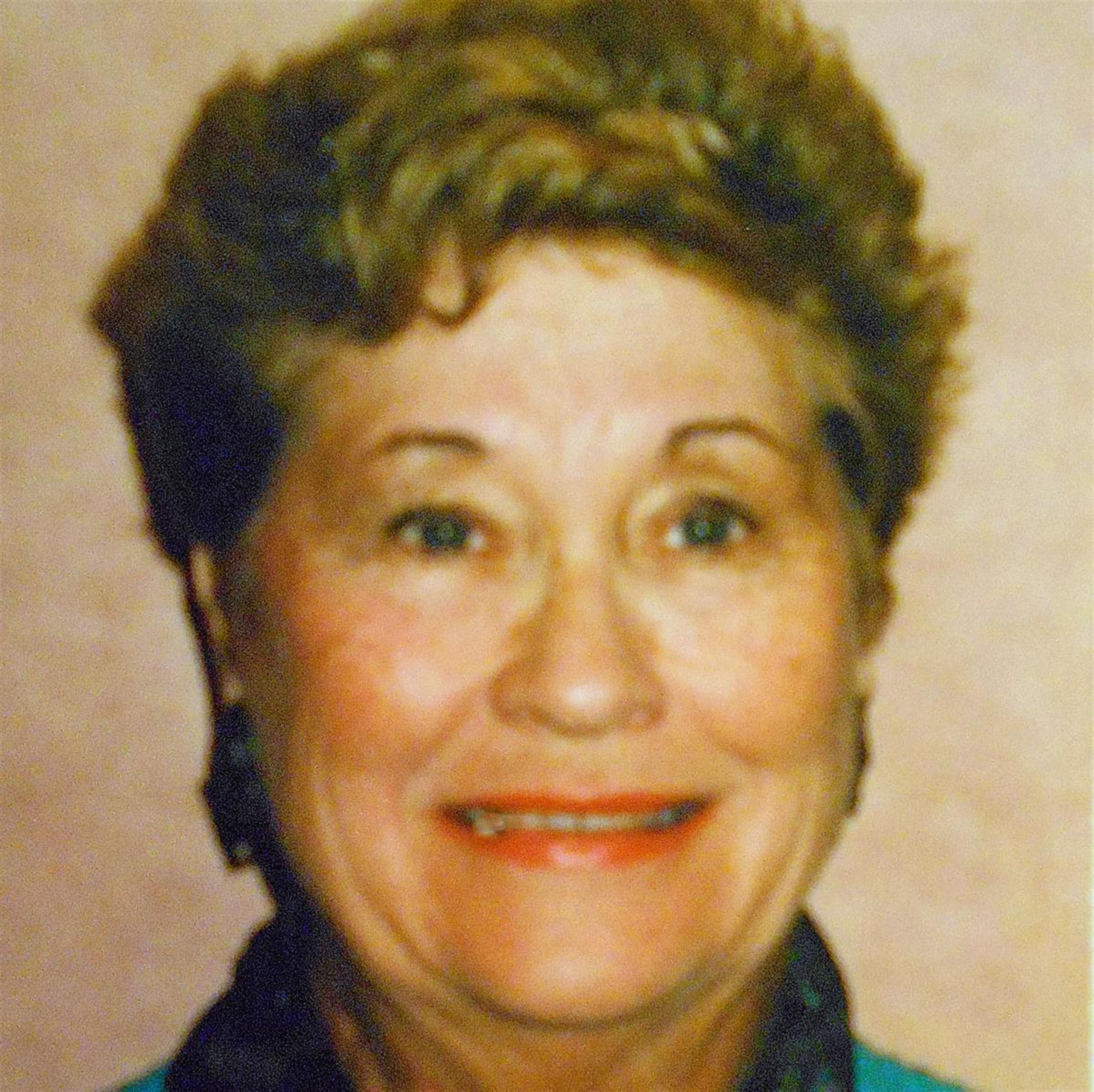Lesley Meredith Whitesides Olson