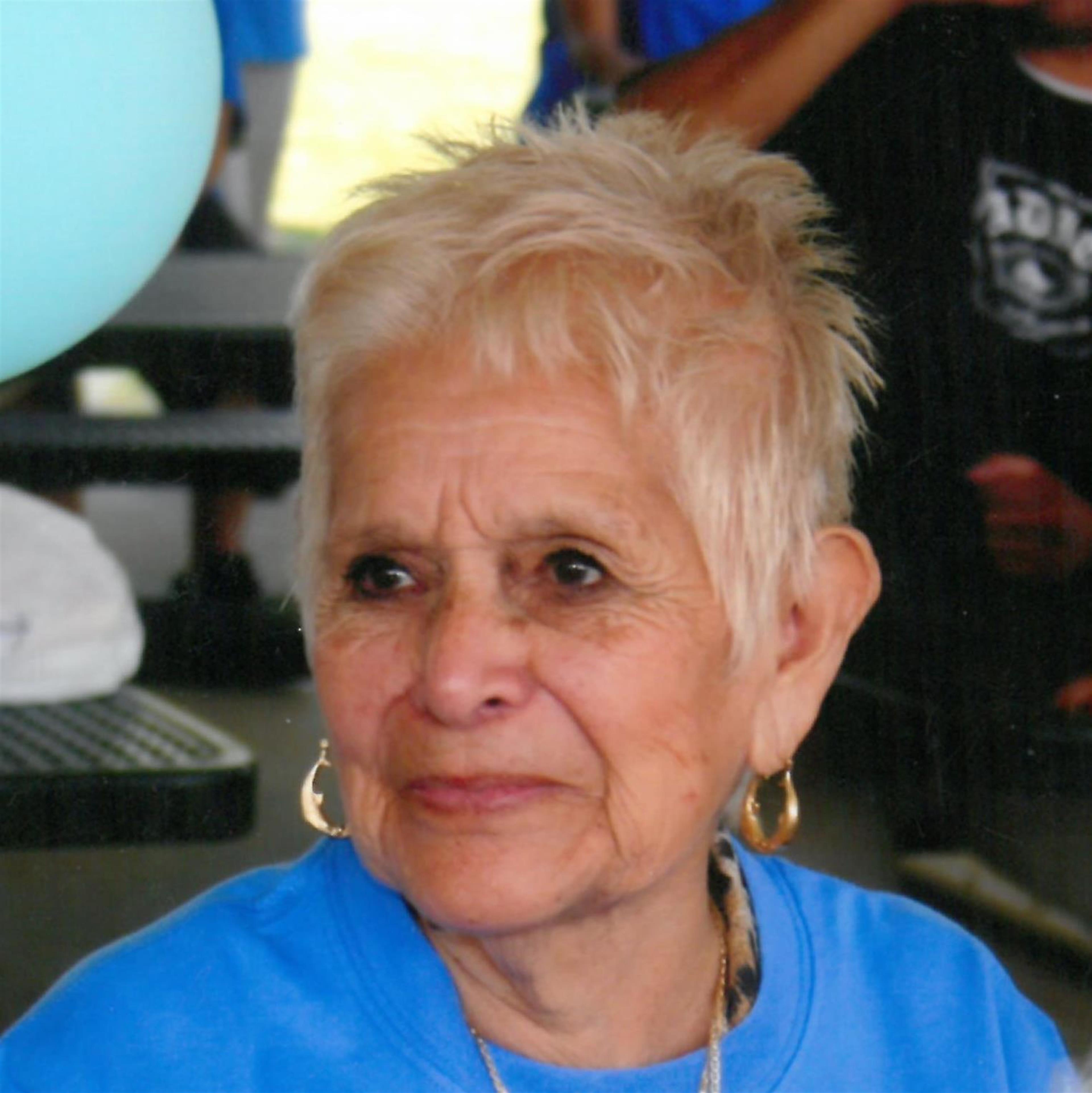 Erlinda "Linda" Marmolejo's obituary picture