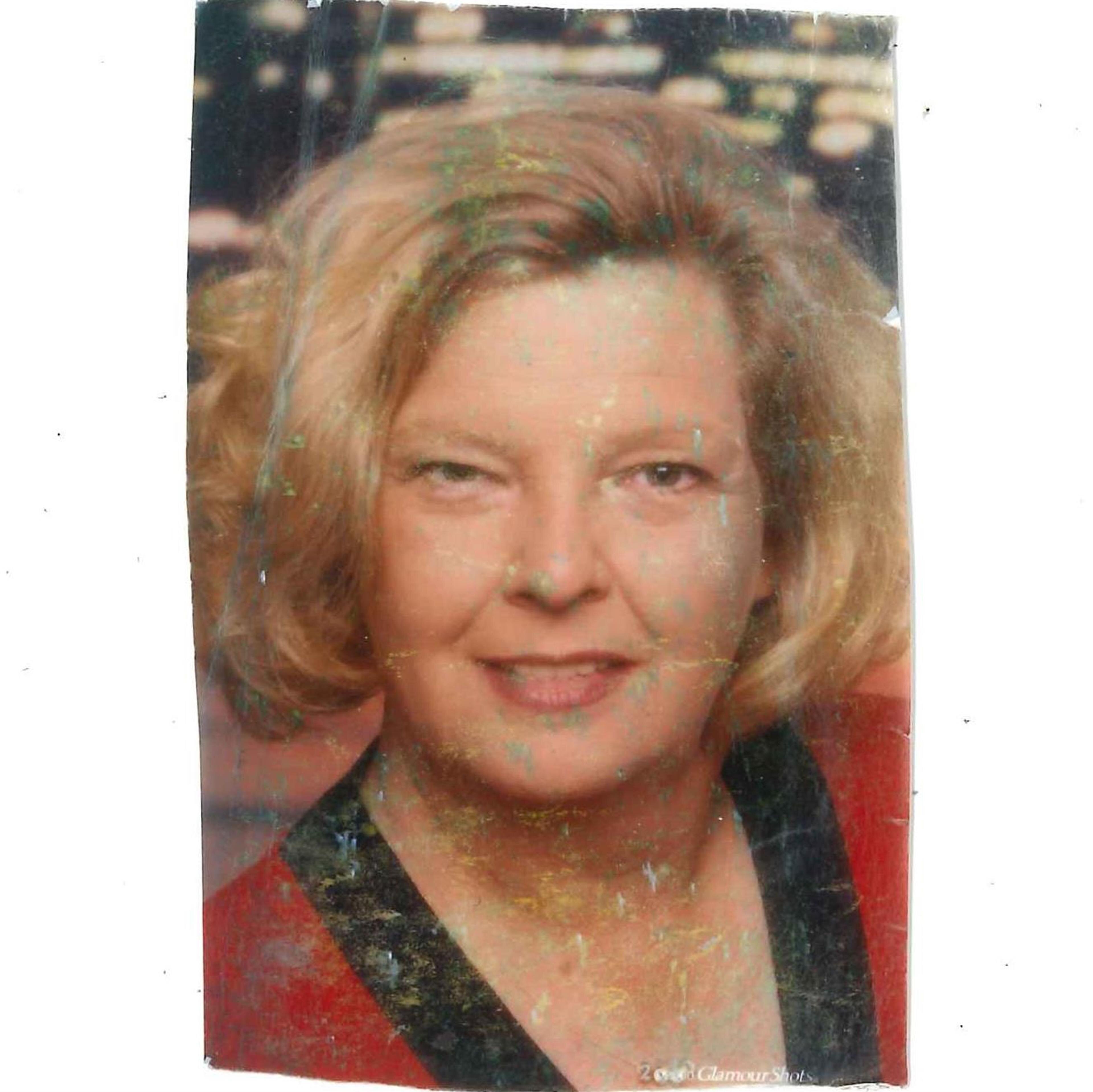 Mrs. Lynne Picazo