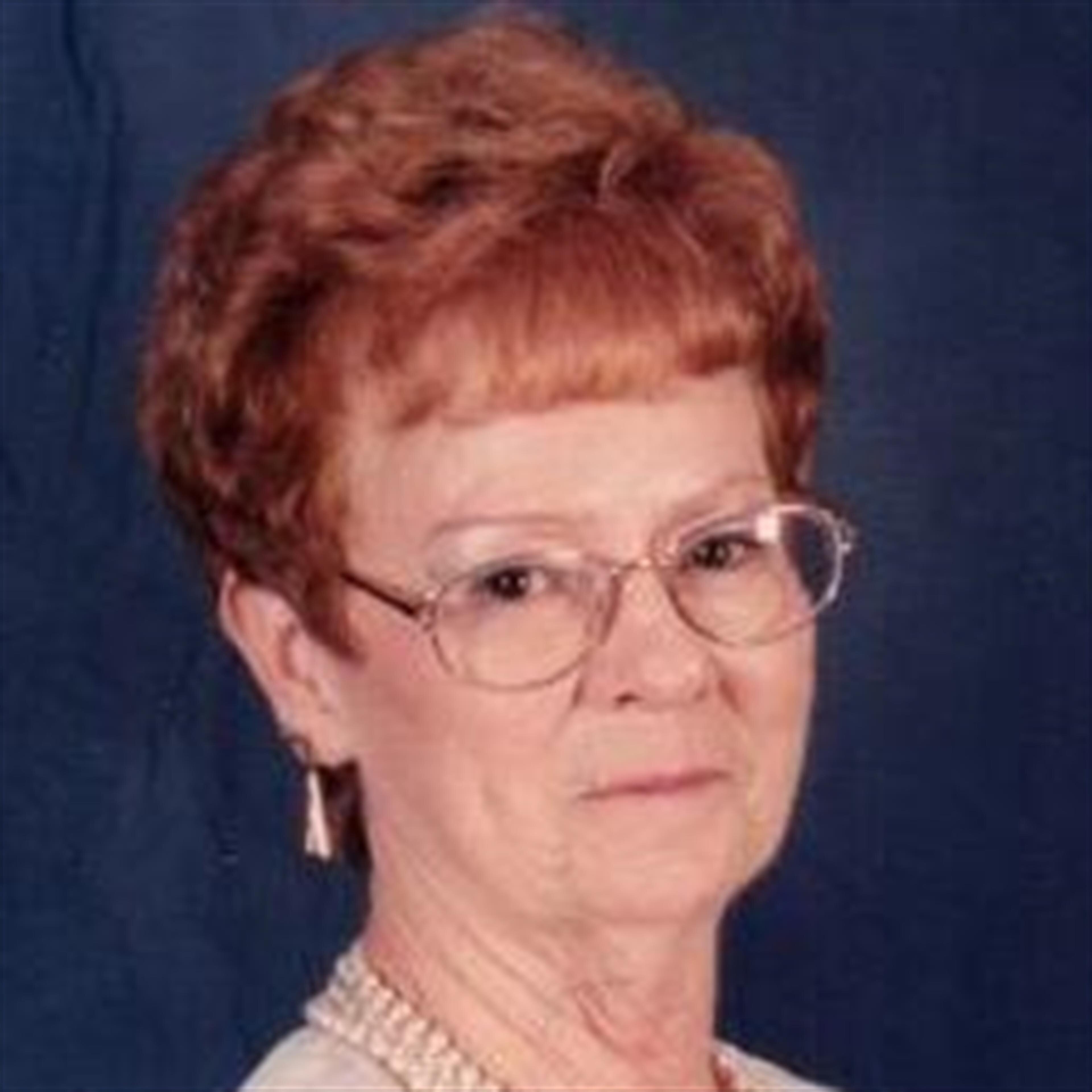 Tina Less