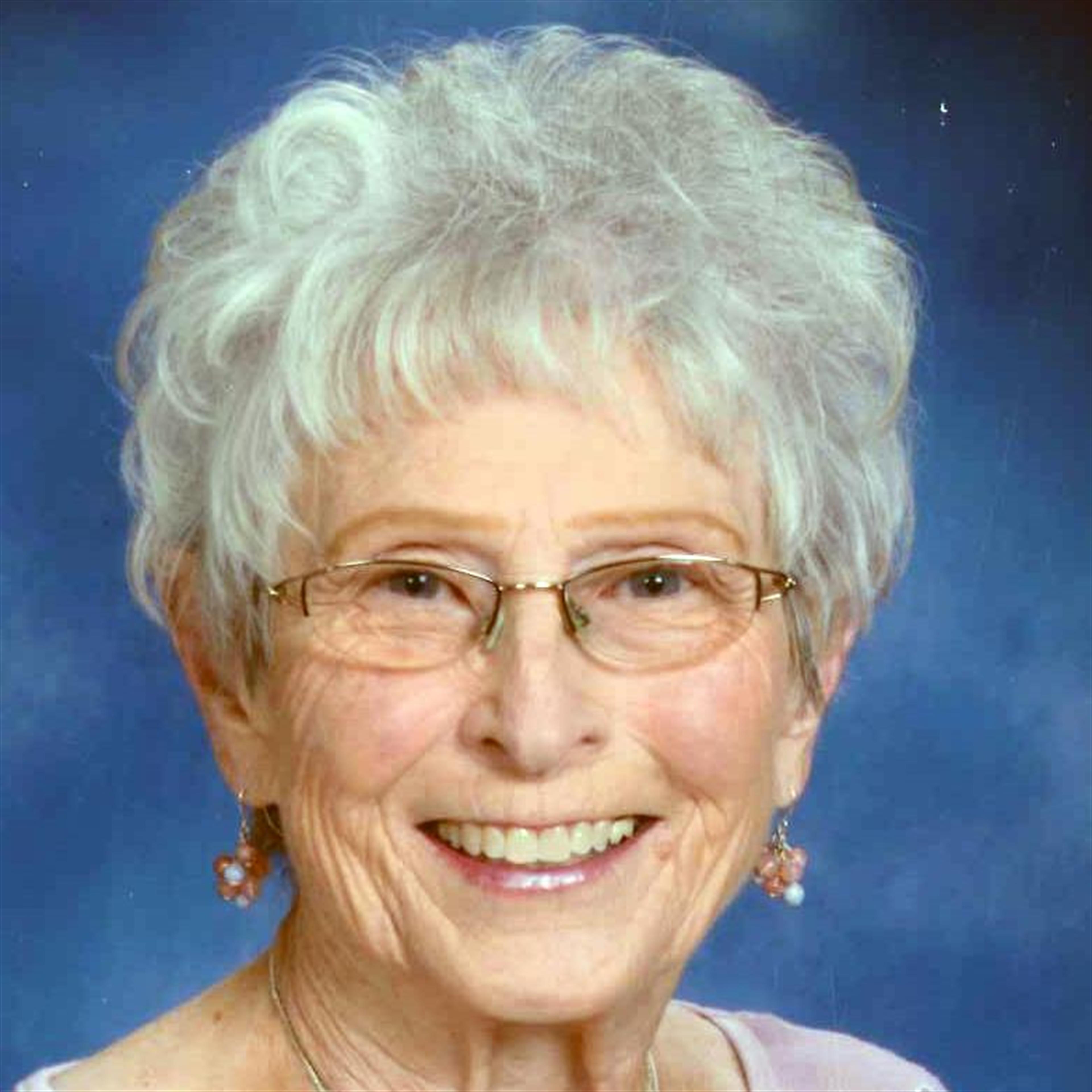 Margaret Louise Moore's obituary picture