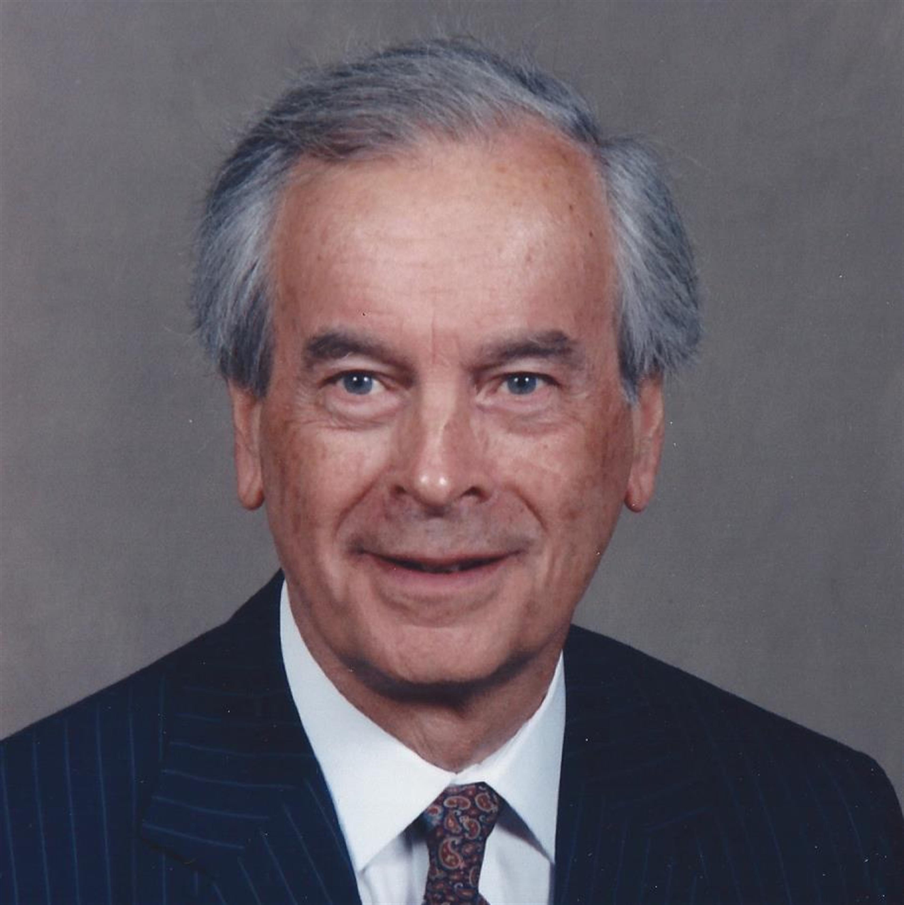 Robert  Allen Longmire