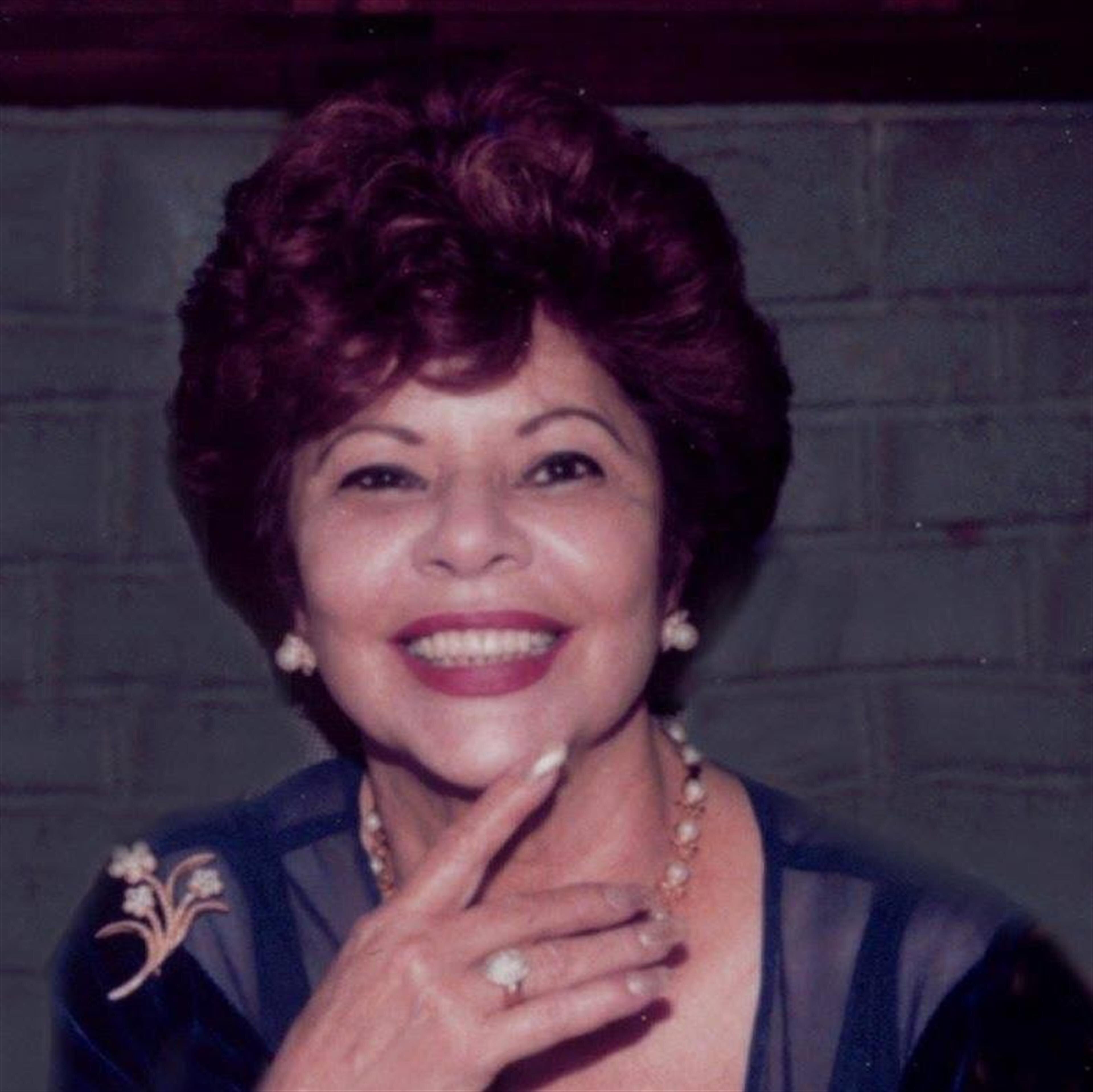 SILVIA MESTRIL