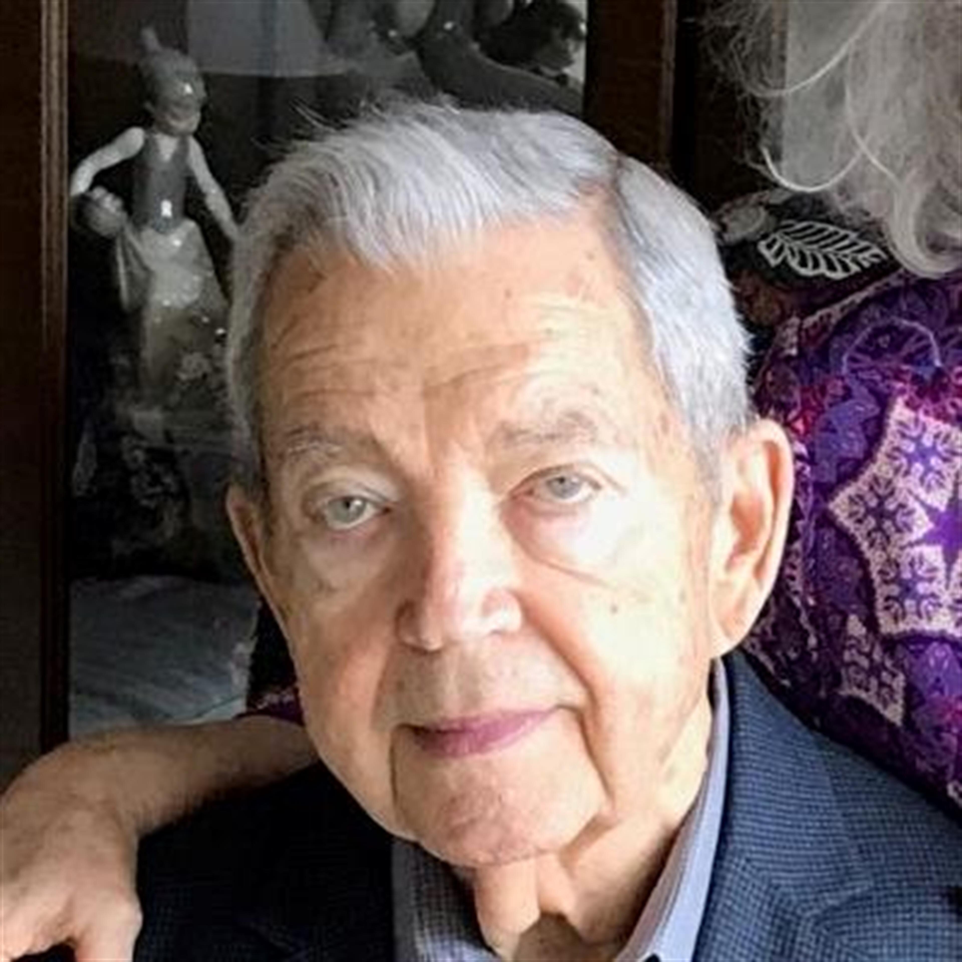 Julio E Marty