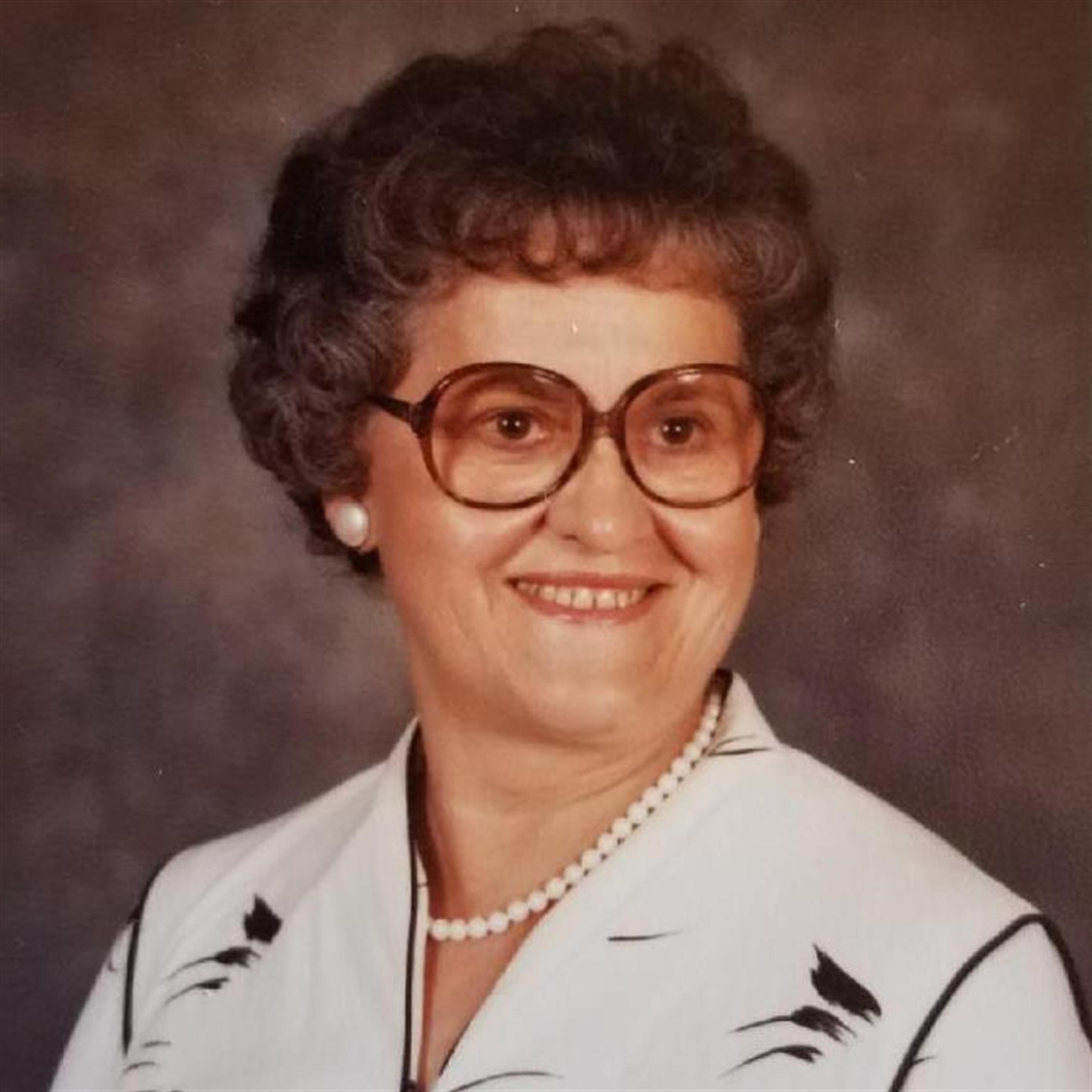 Helen M. Nigl's obituary picture
