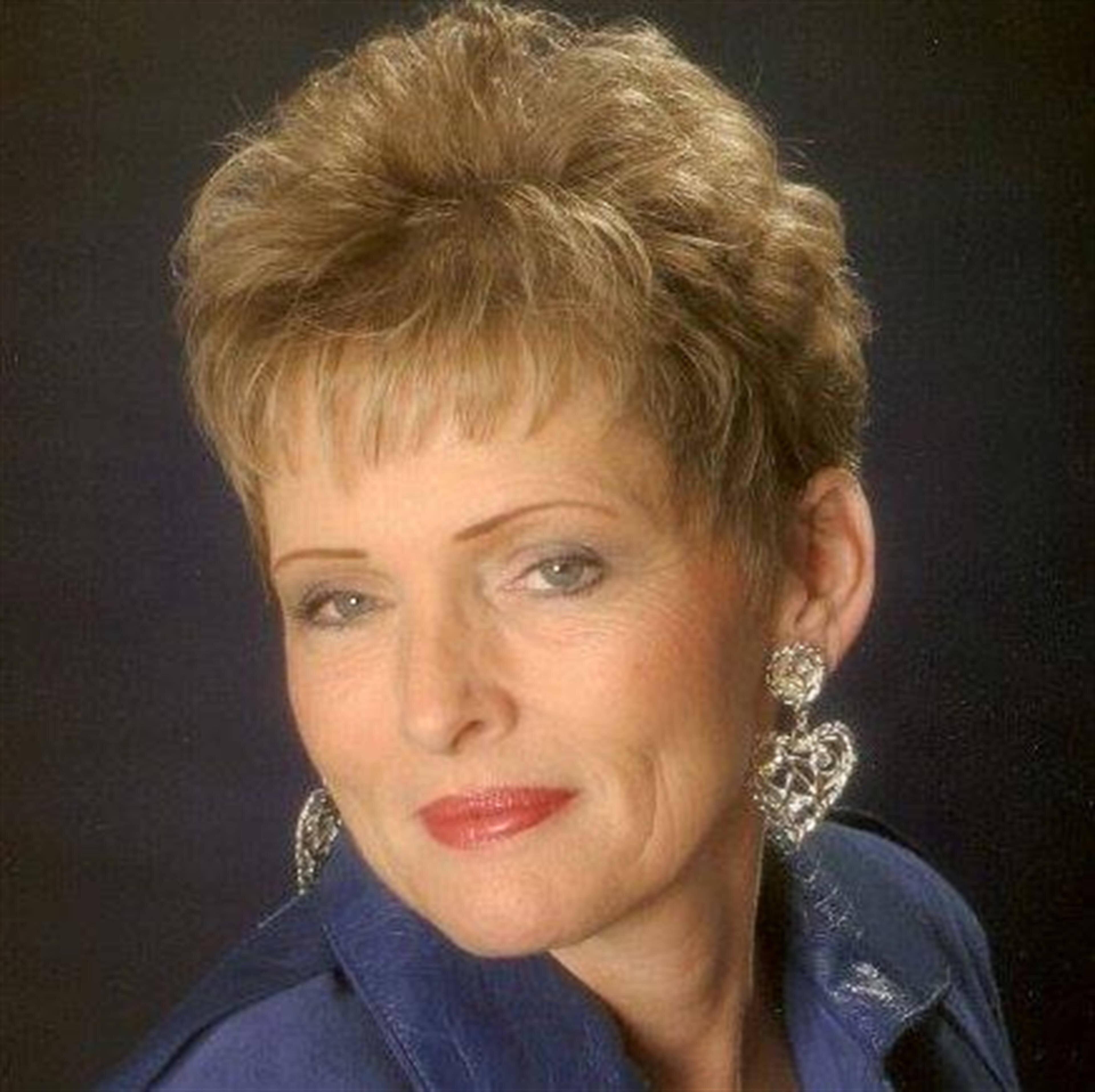 Mrs. Teresa Cole
