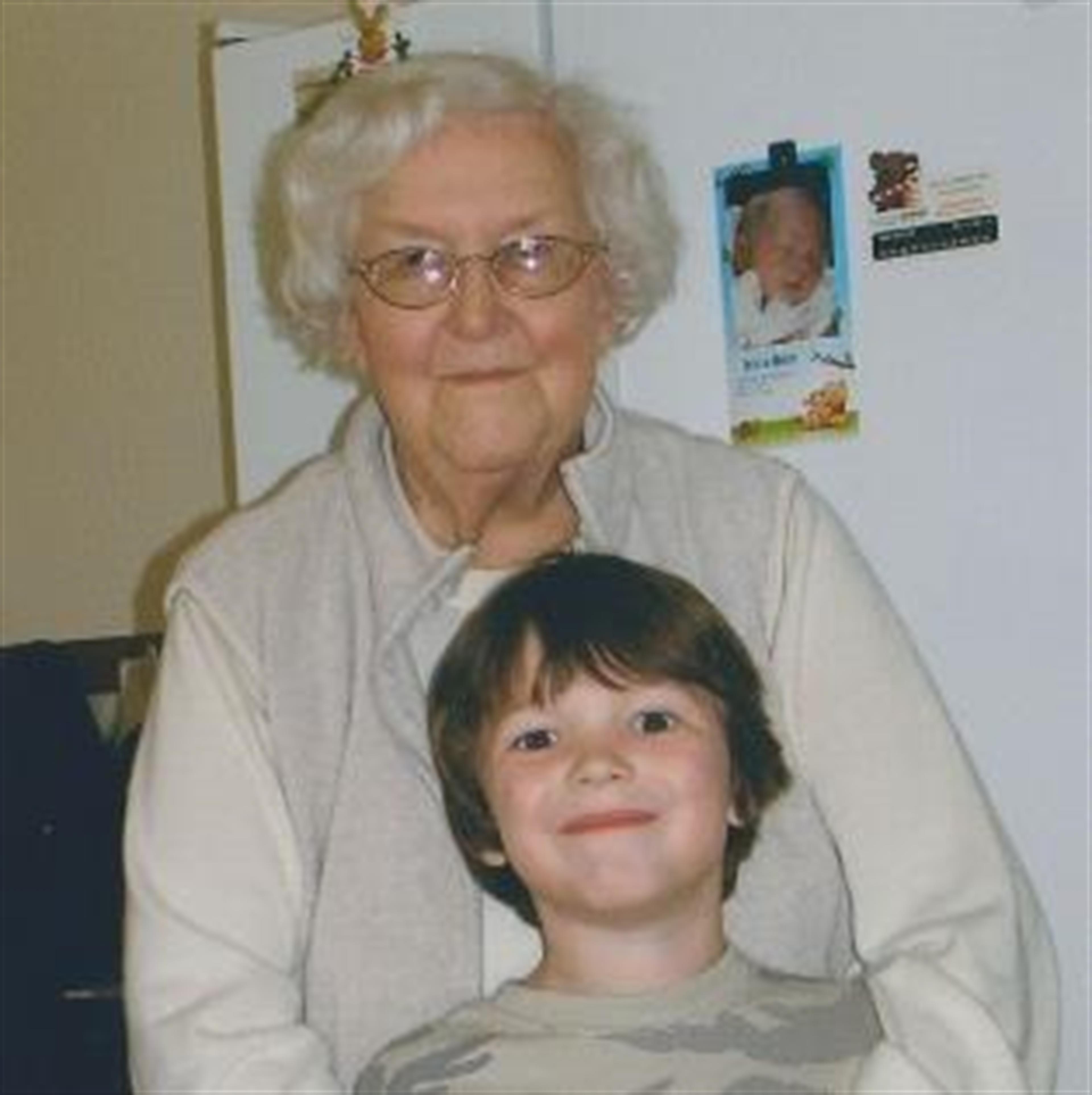 Vivian J. Hanson's obituary picture