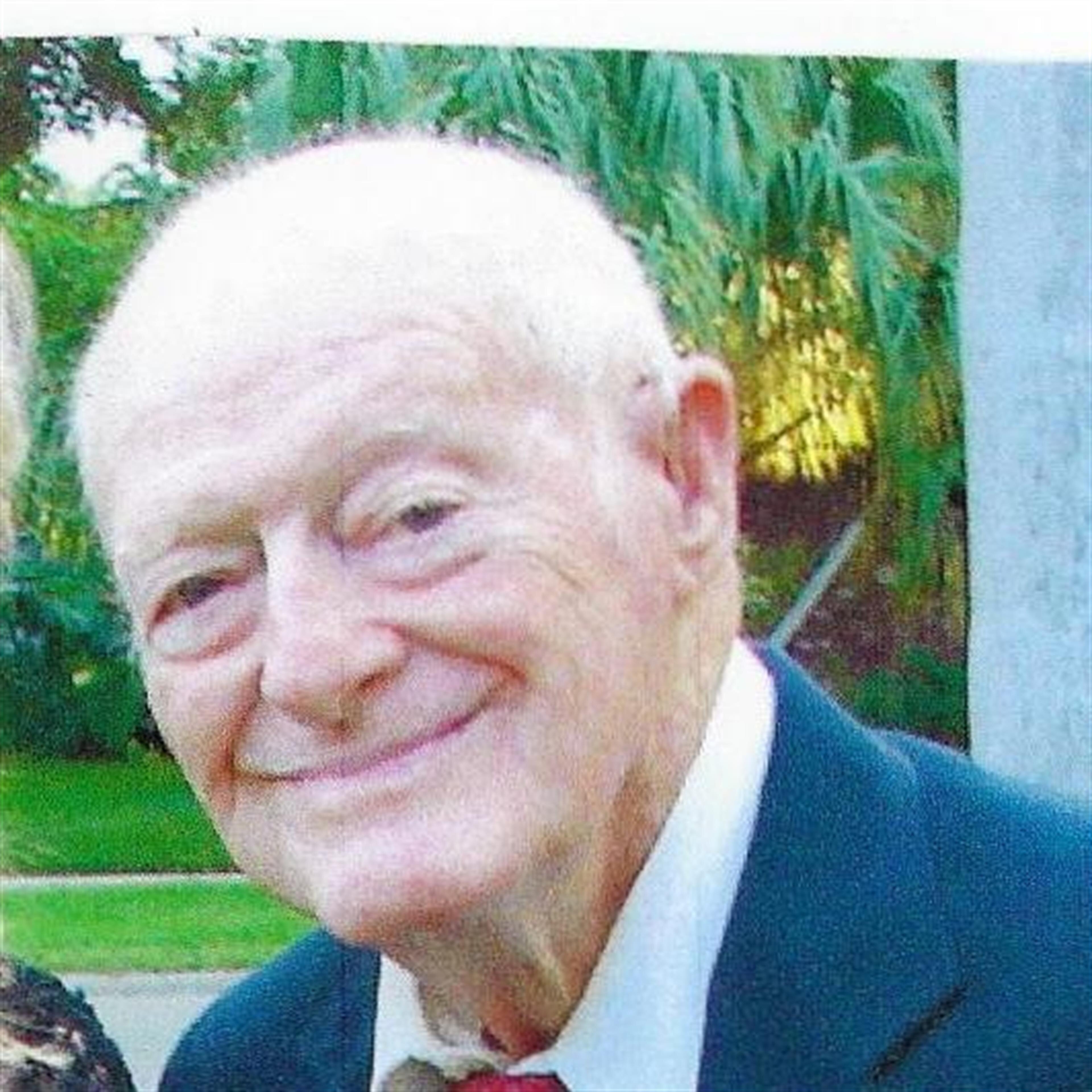 Charles W Zamzow