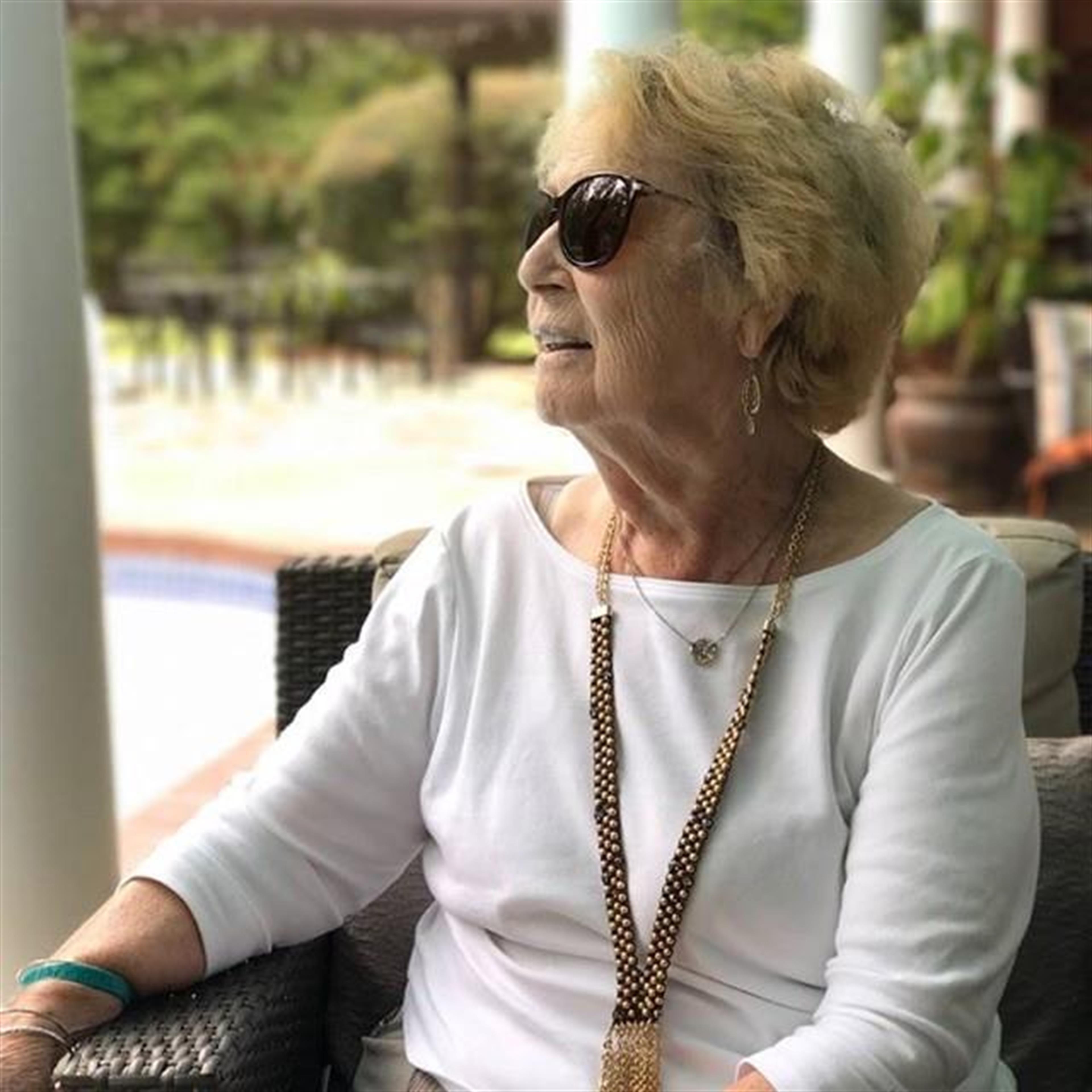 Peggy Nott Fox 's obituary picture