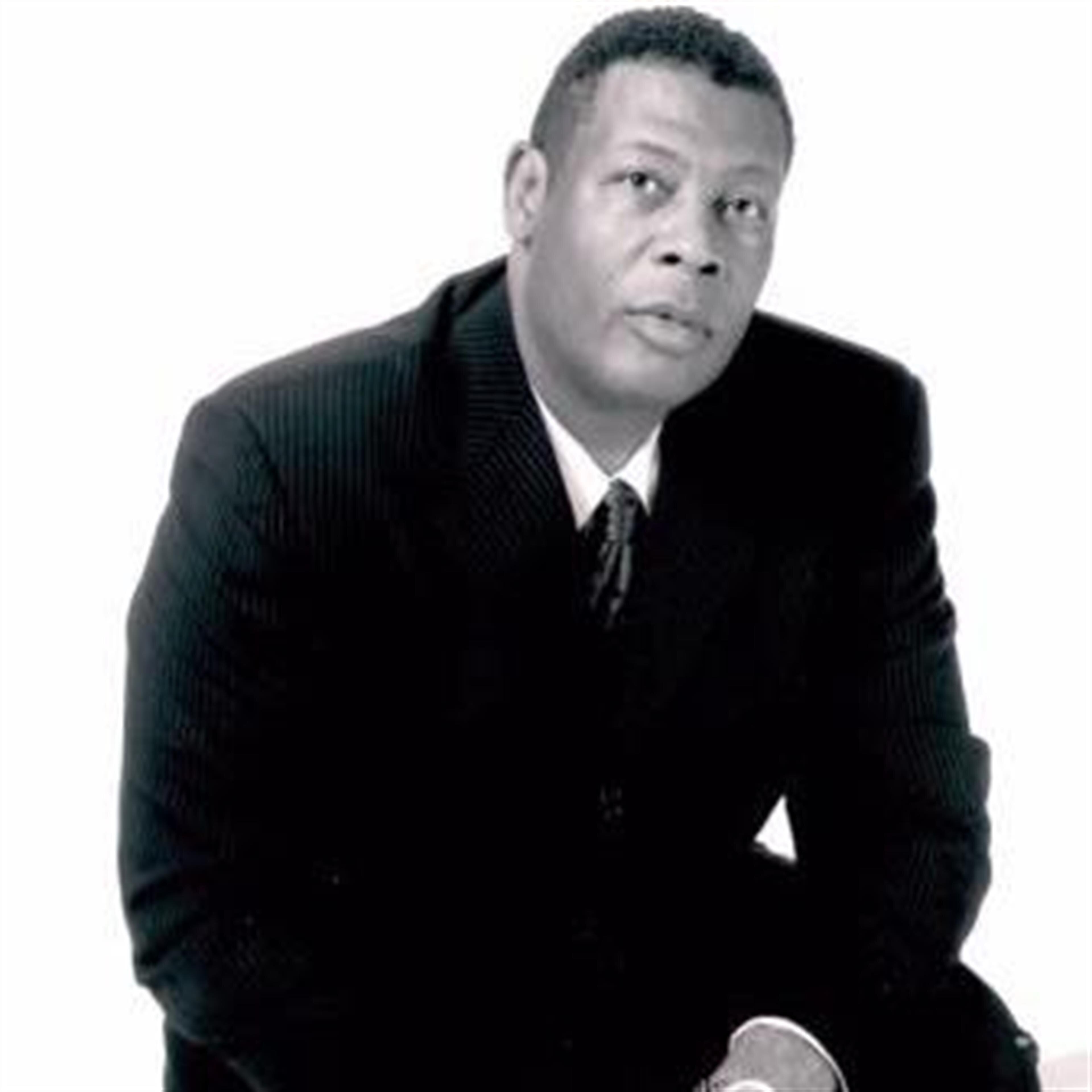 Mr Michael Leland Robinson