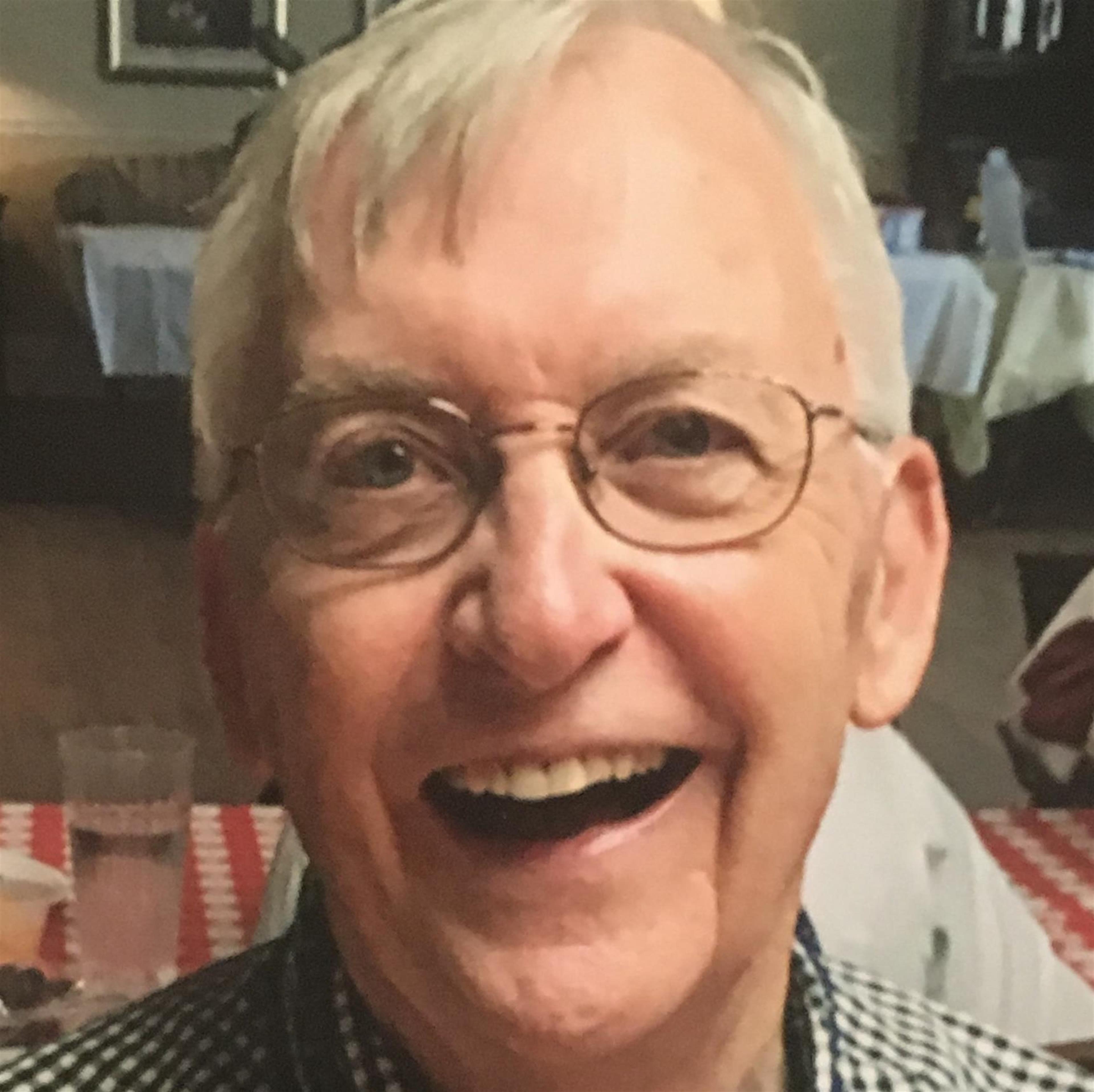 Rev. Ronald Clifton "Ron" Davis 's obituary picture