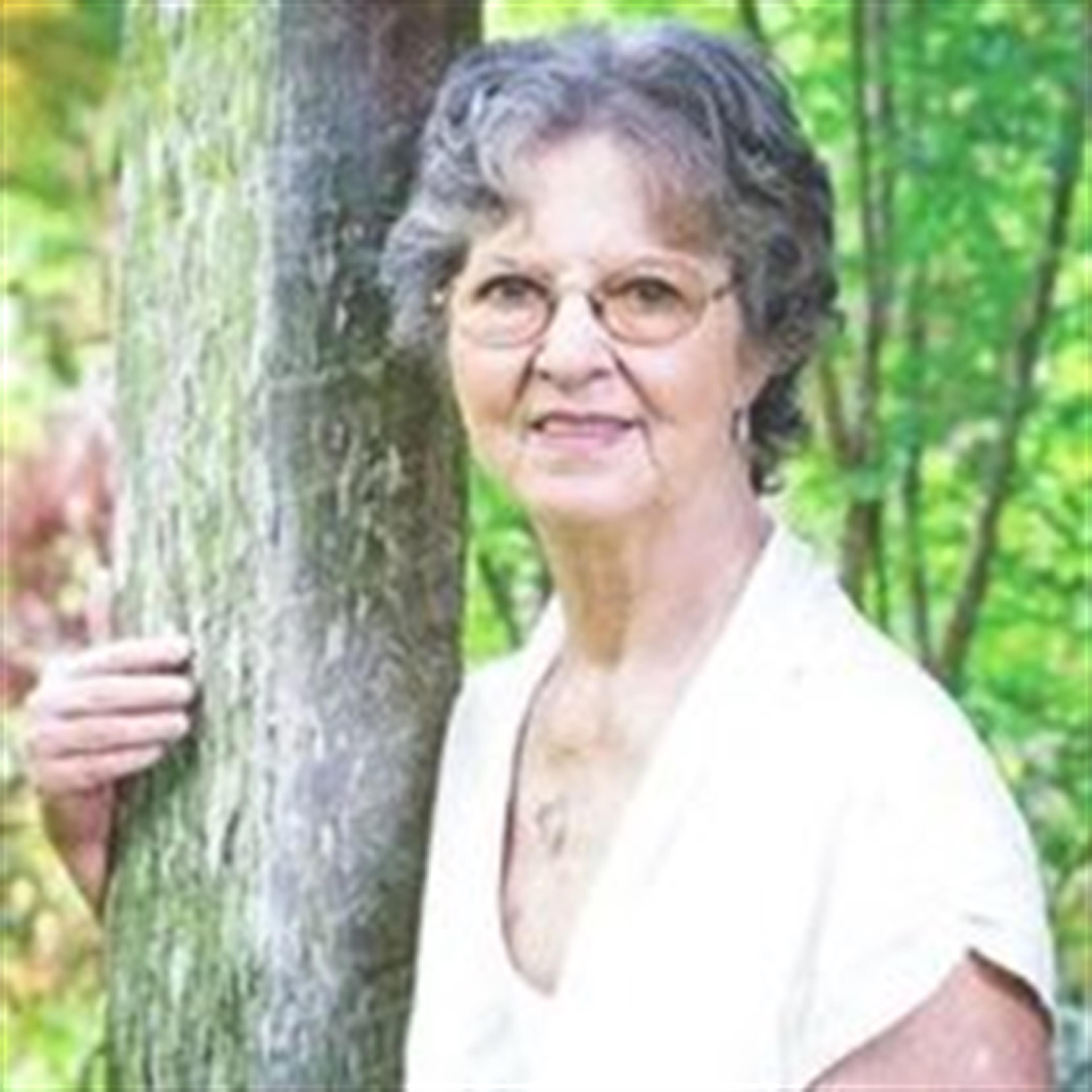 Mary "Liz" Gilliland  Lavergne