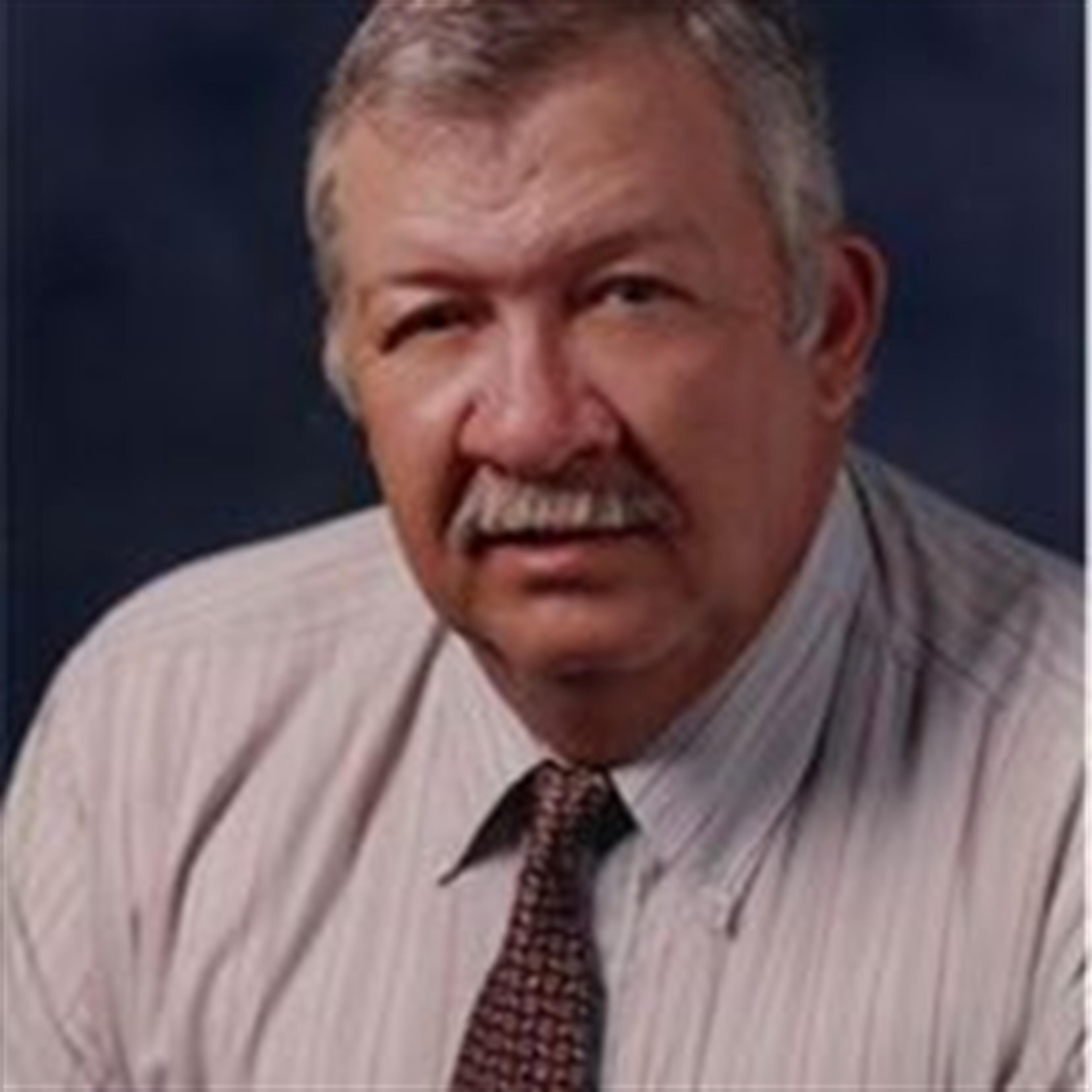 Lynn Dozart, Jr.