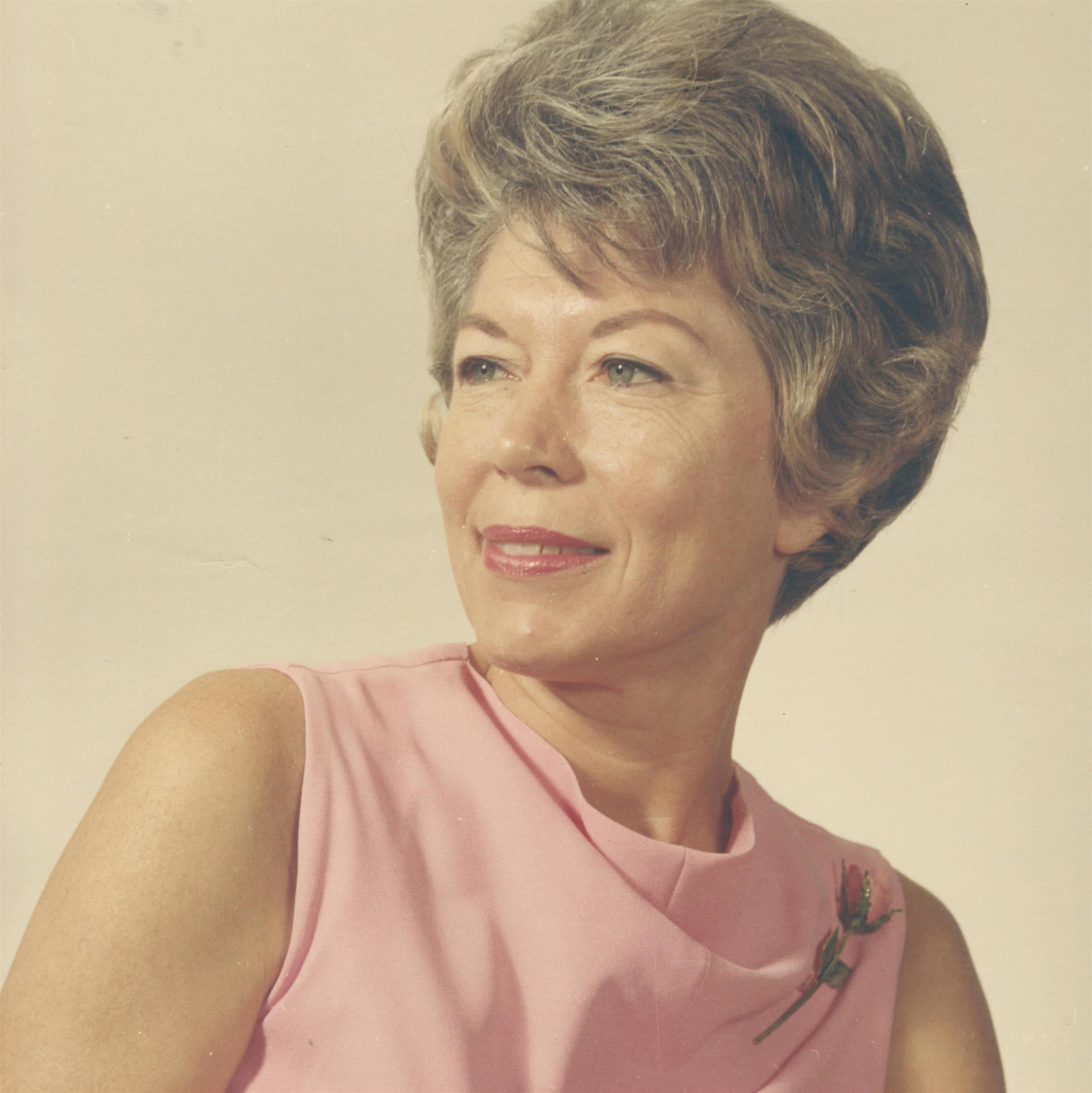 Mrs. Edna Earle King