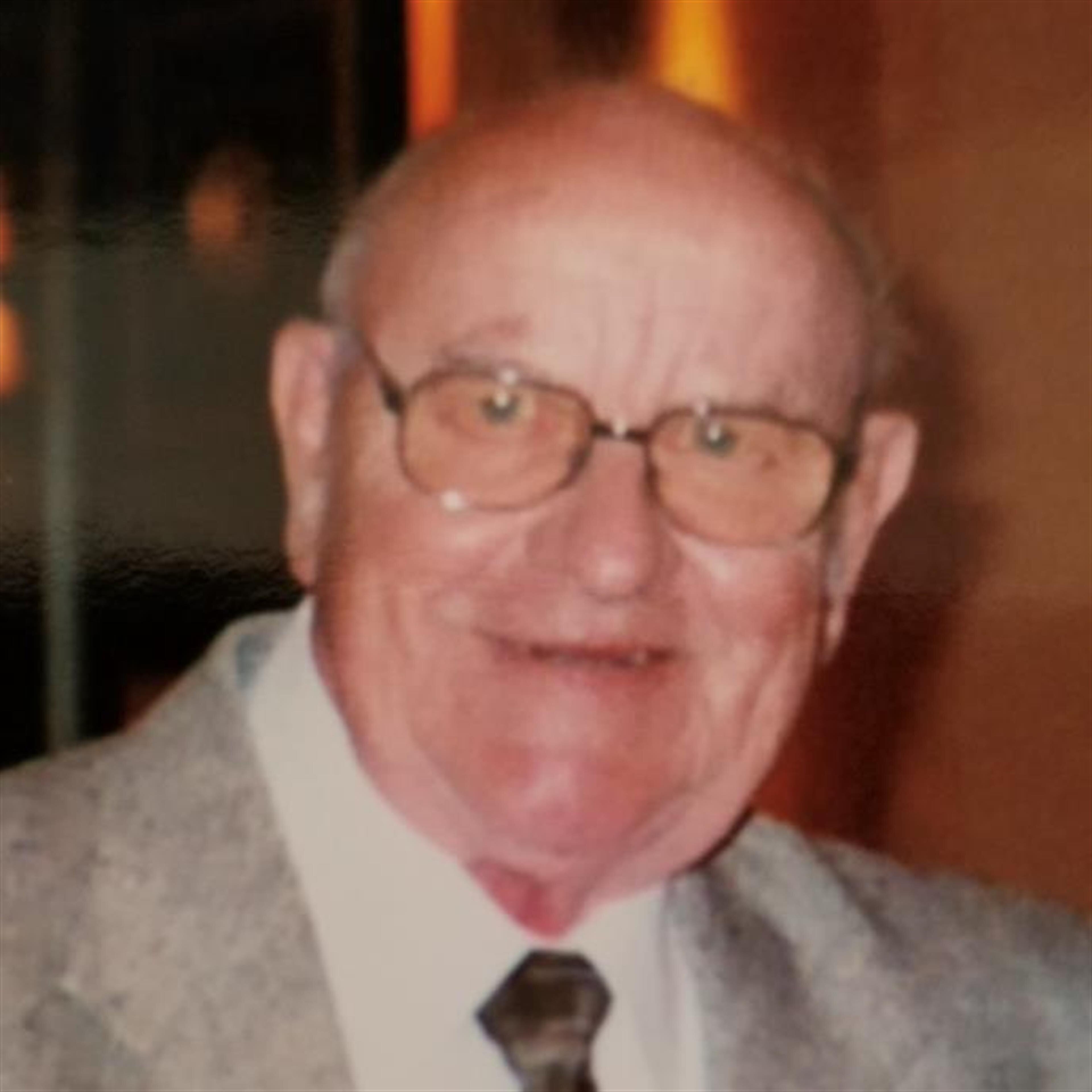 Chester Leon