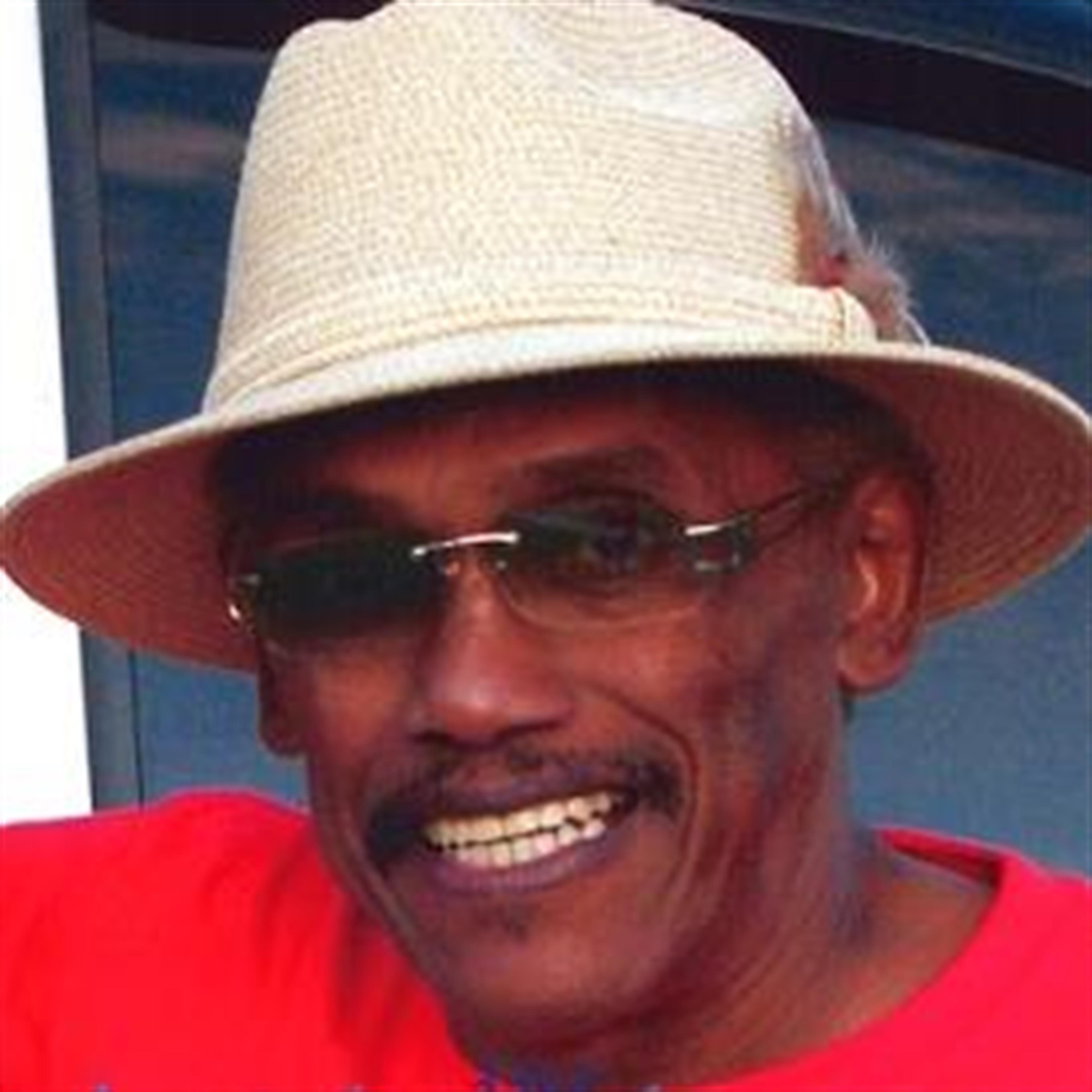 MR. BRUCE RICARDO VAN PELT