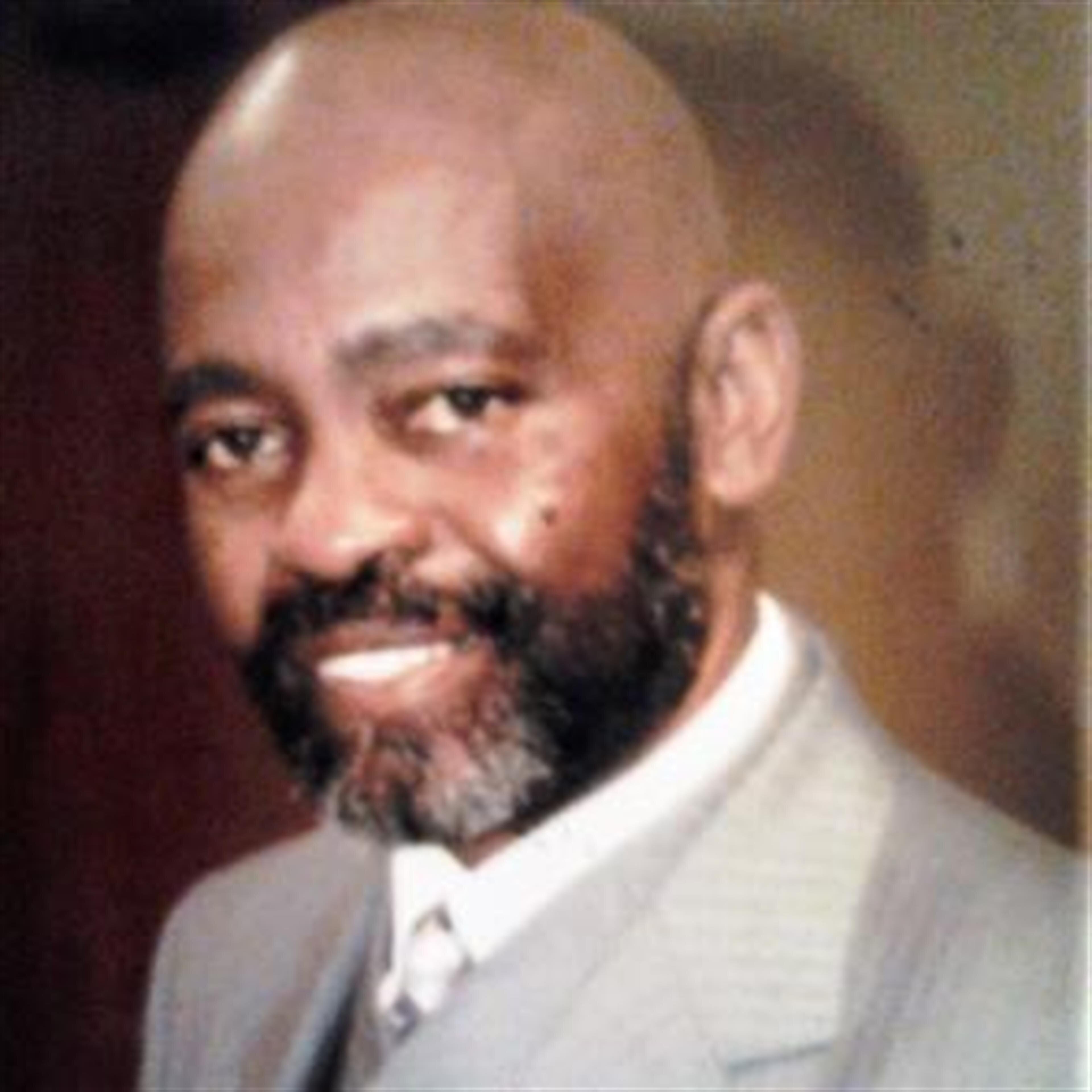 Mr Hugh Curtis Baker