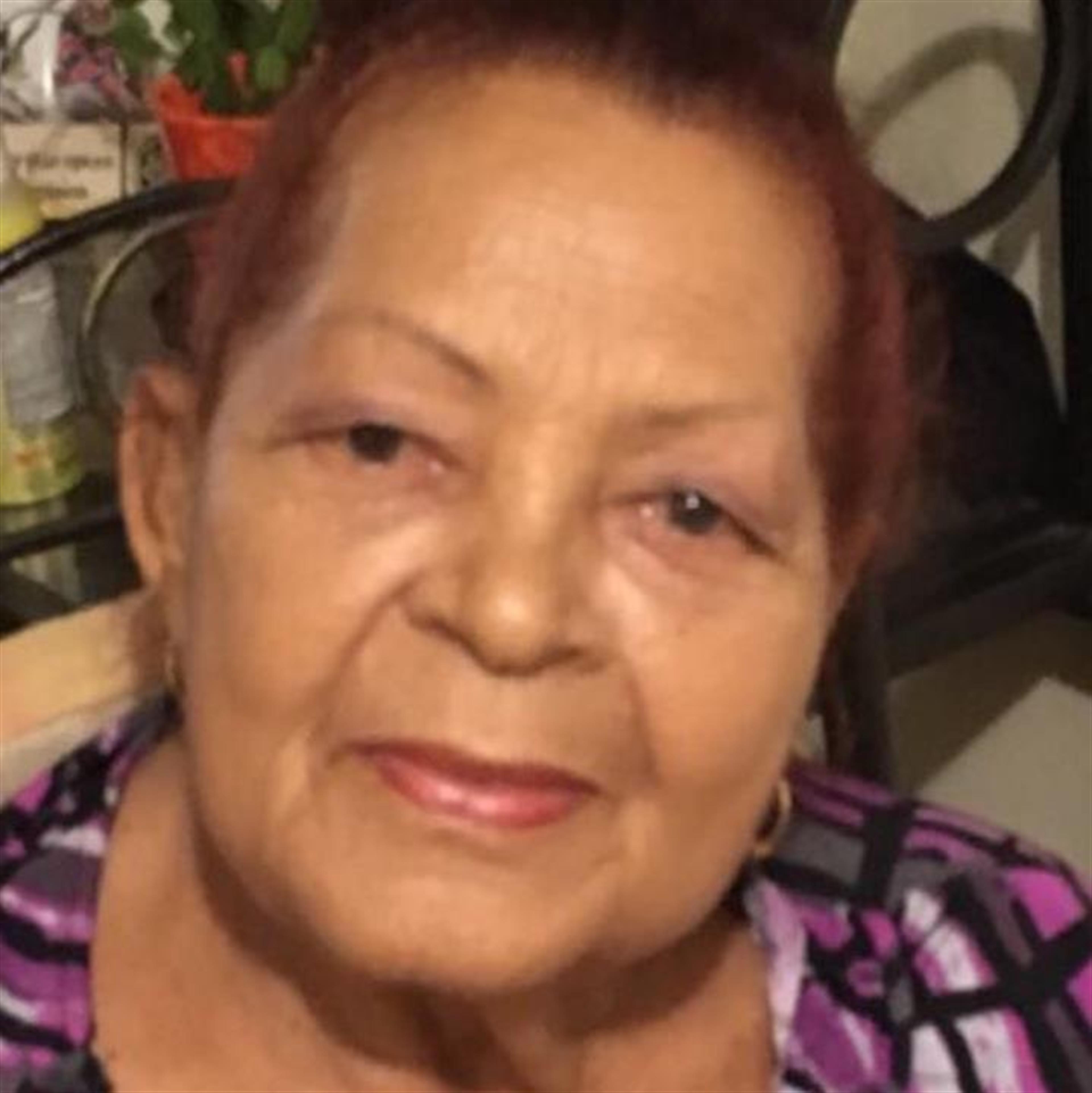Alicia Davila Colon