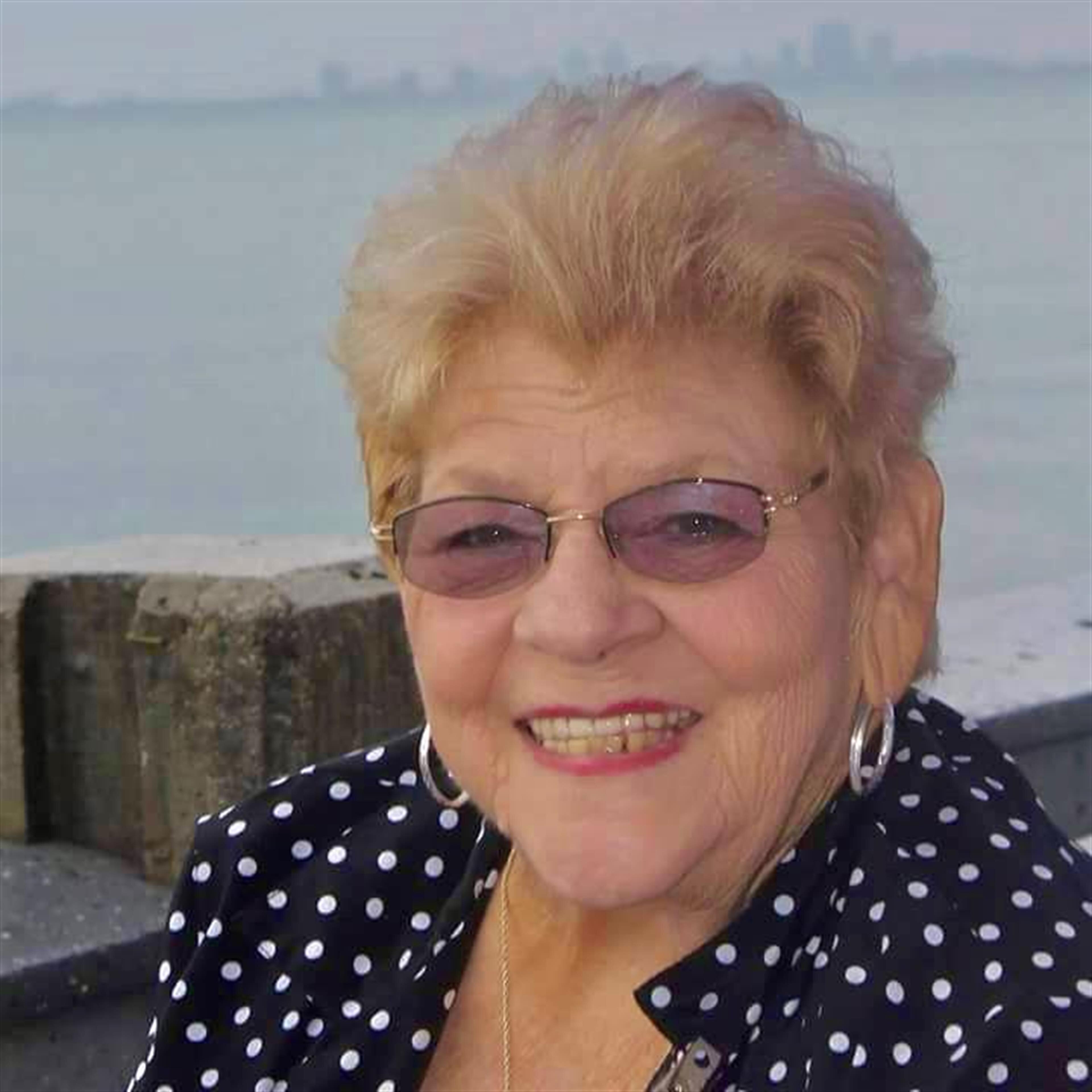 Juanita Ernestine Doering