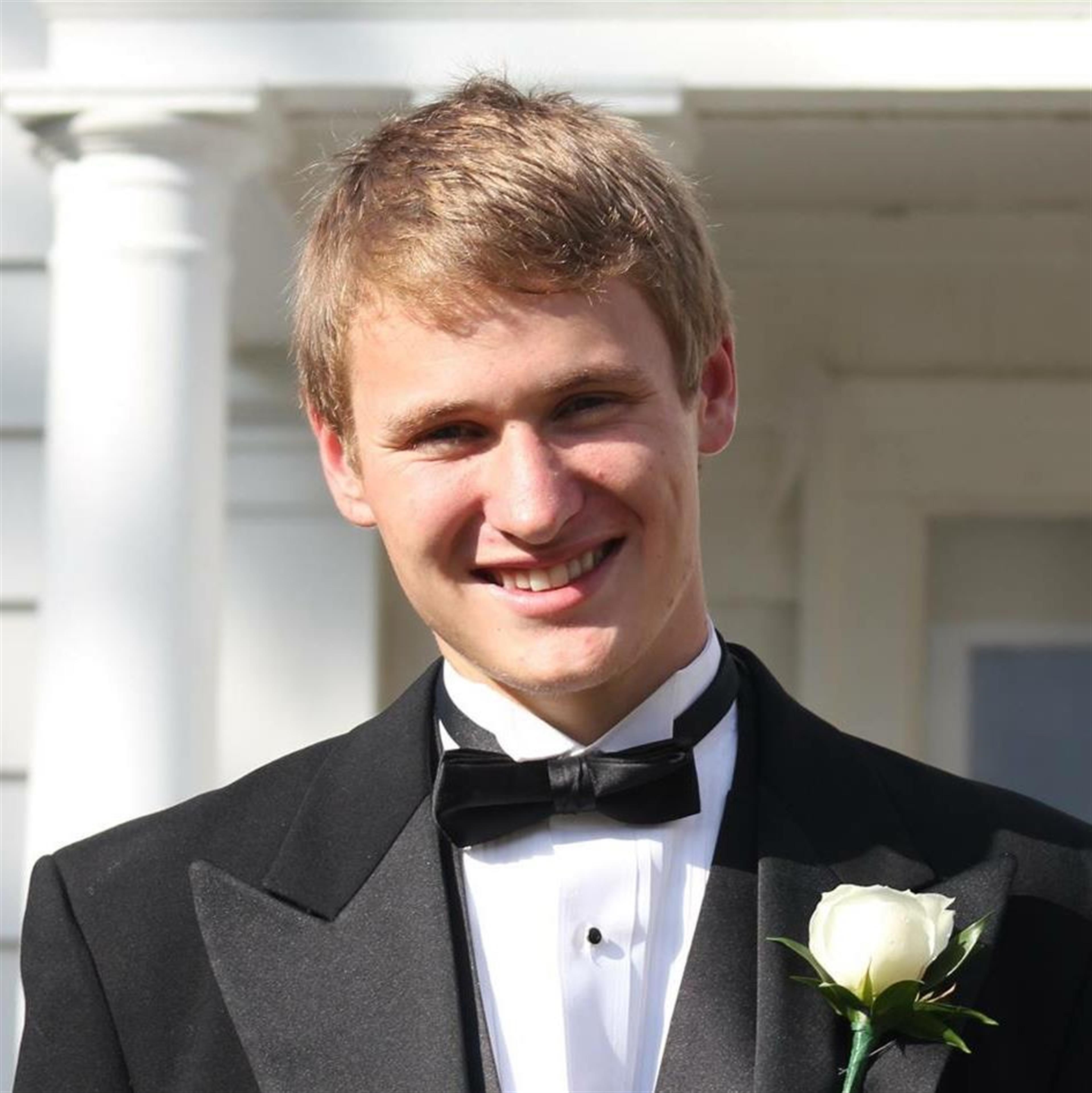 Samuel Marcel Tharp's obituary picture