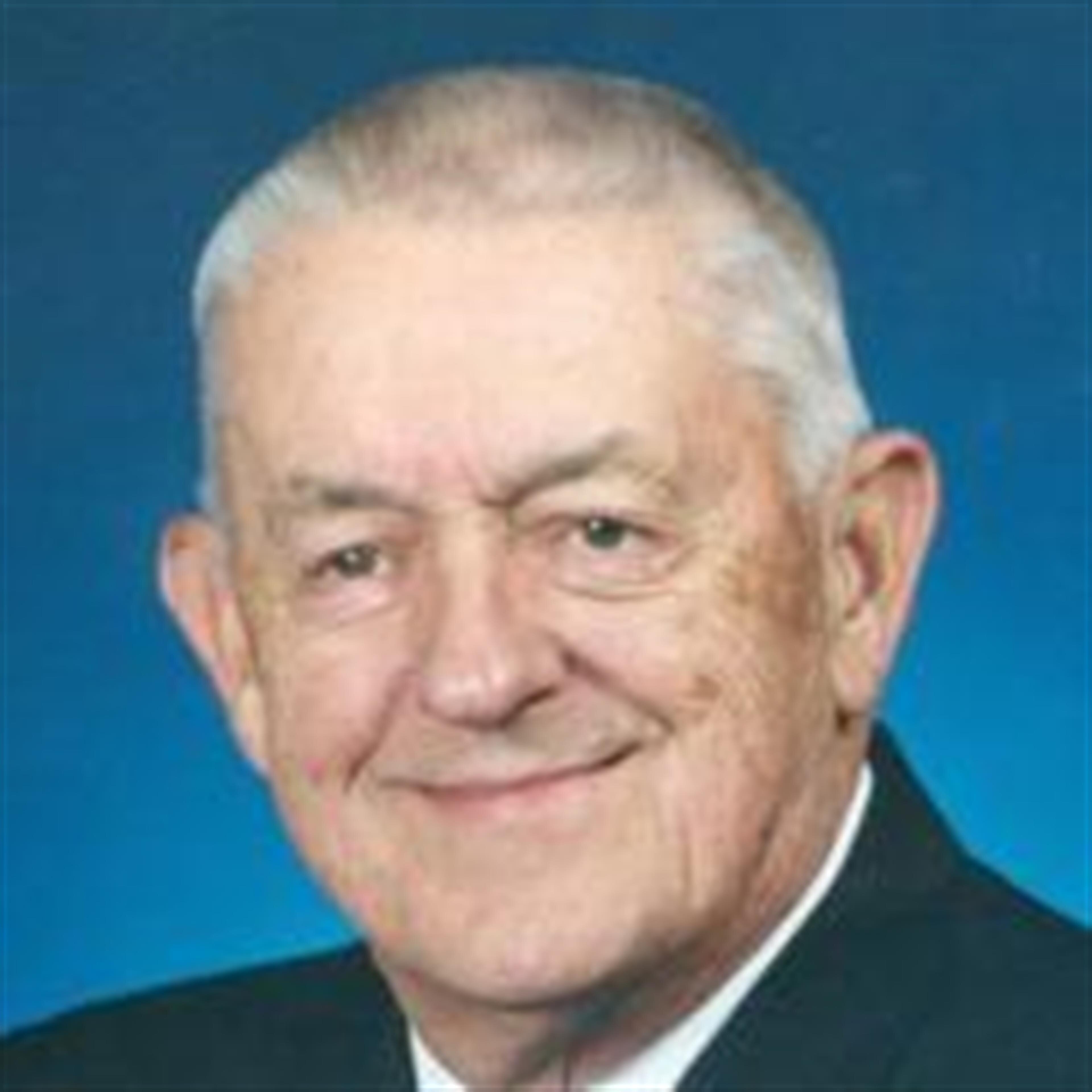 Stephen E. "Steve" Holdeman