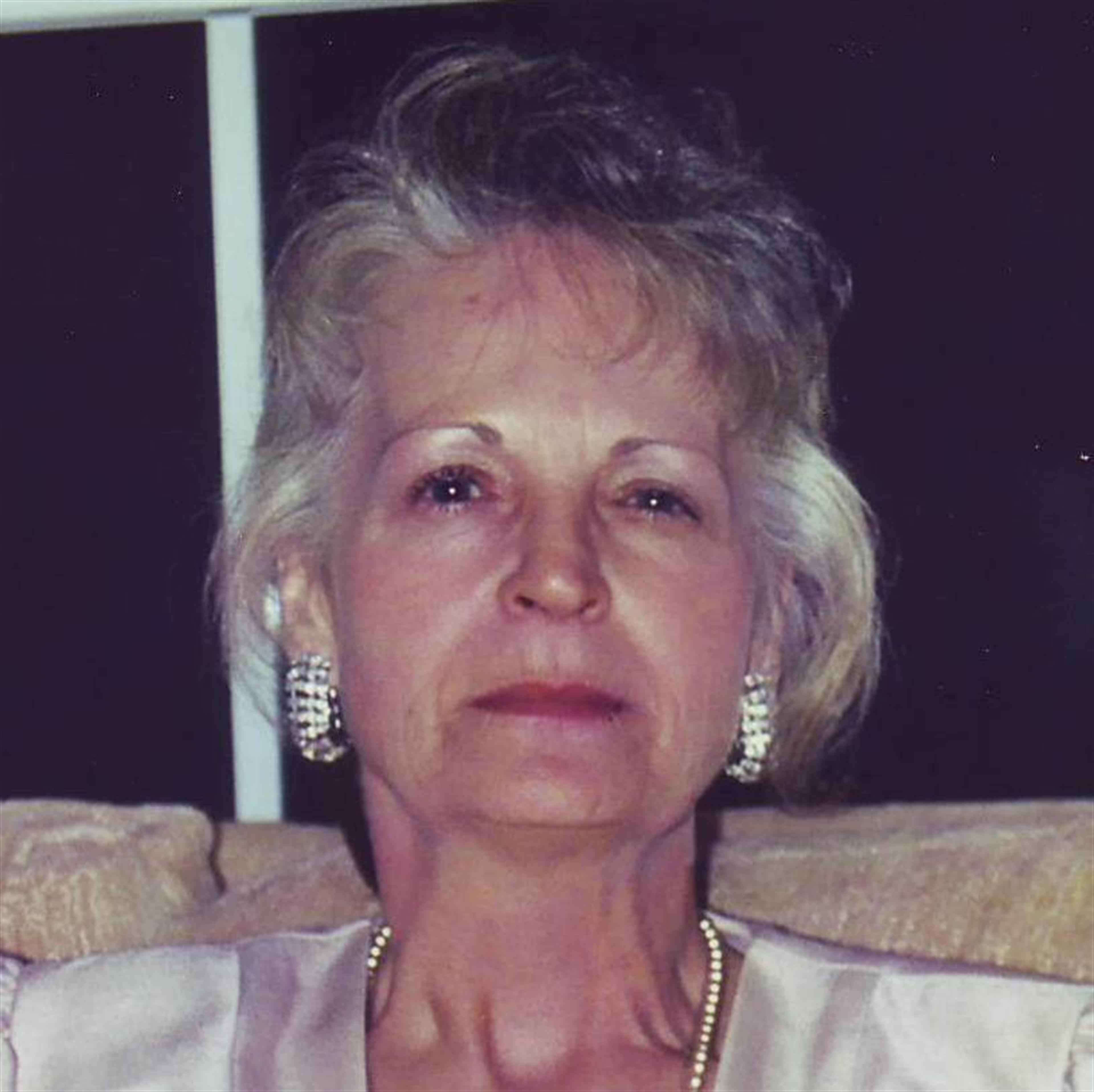 Mary Ellen Deihs (Lebanon)