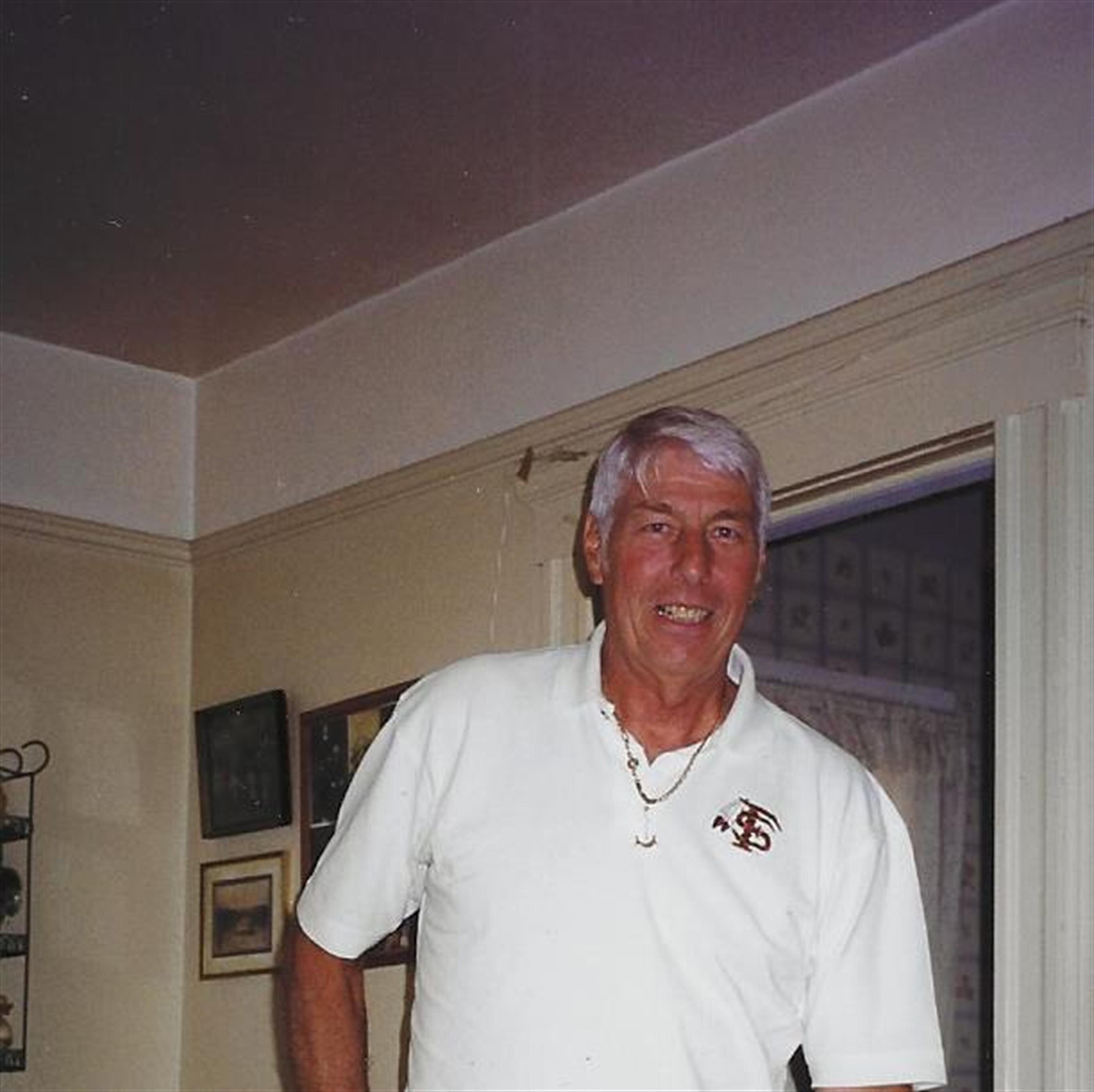 Roger "Zeke"  Zuccone