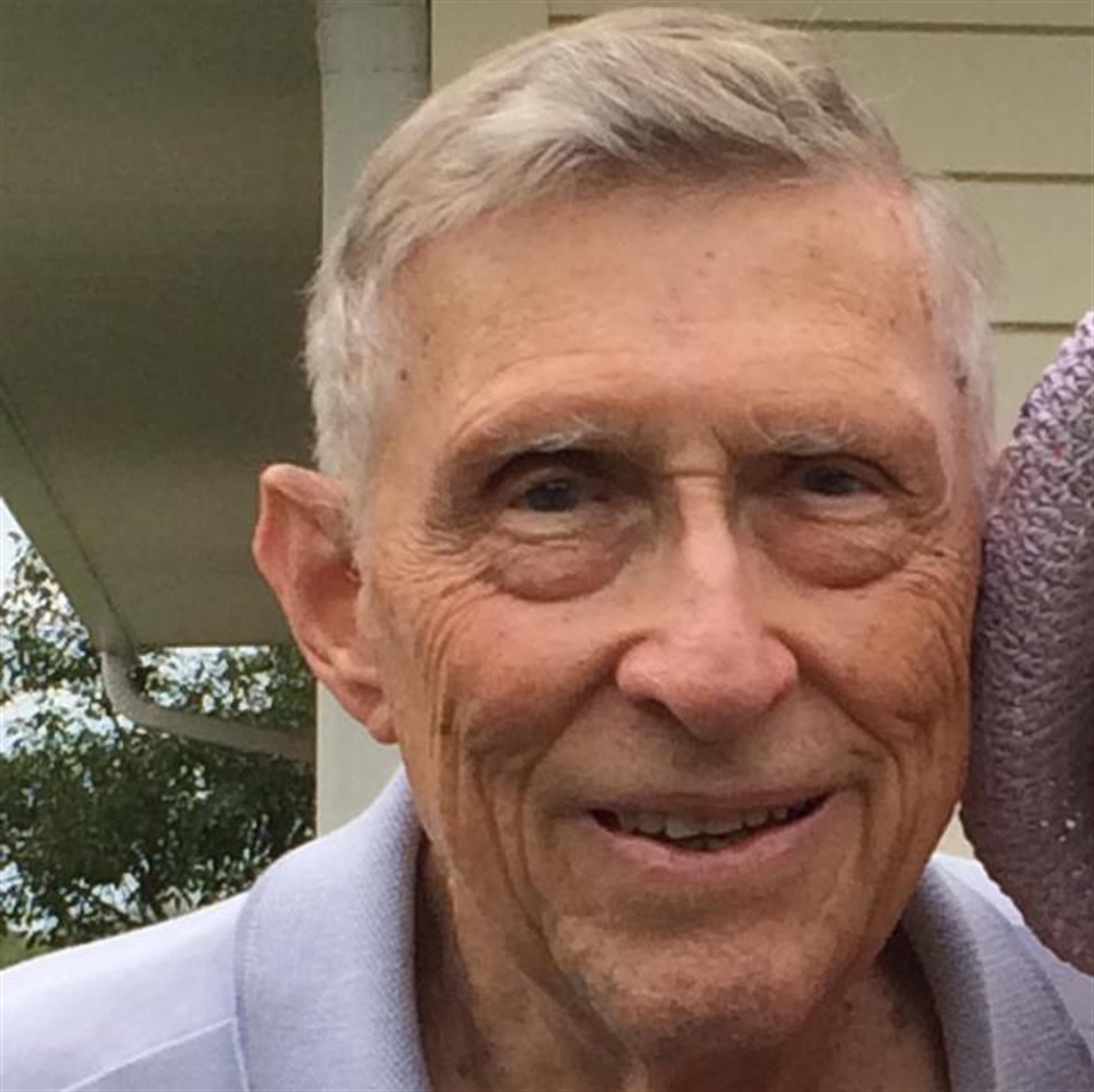Leroy "Lee"  Crites