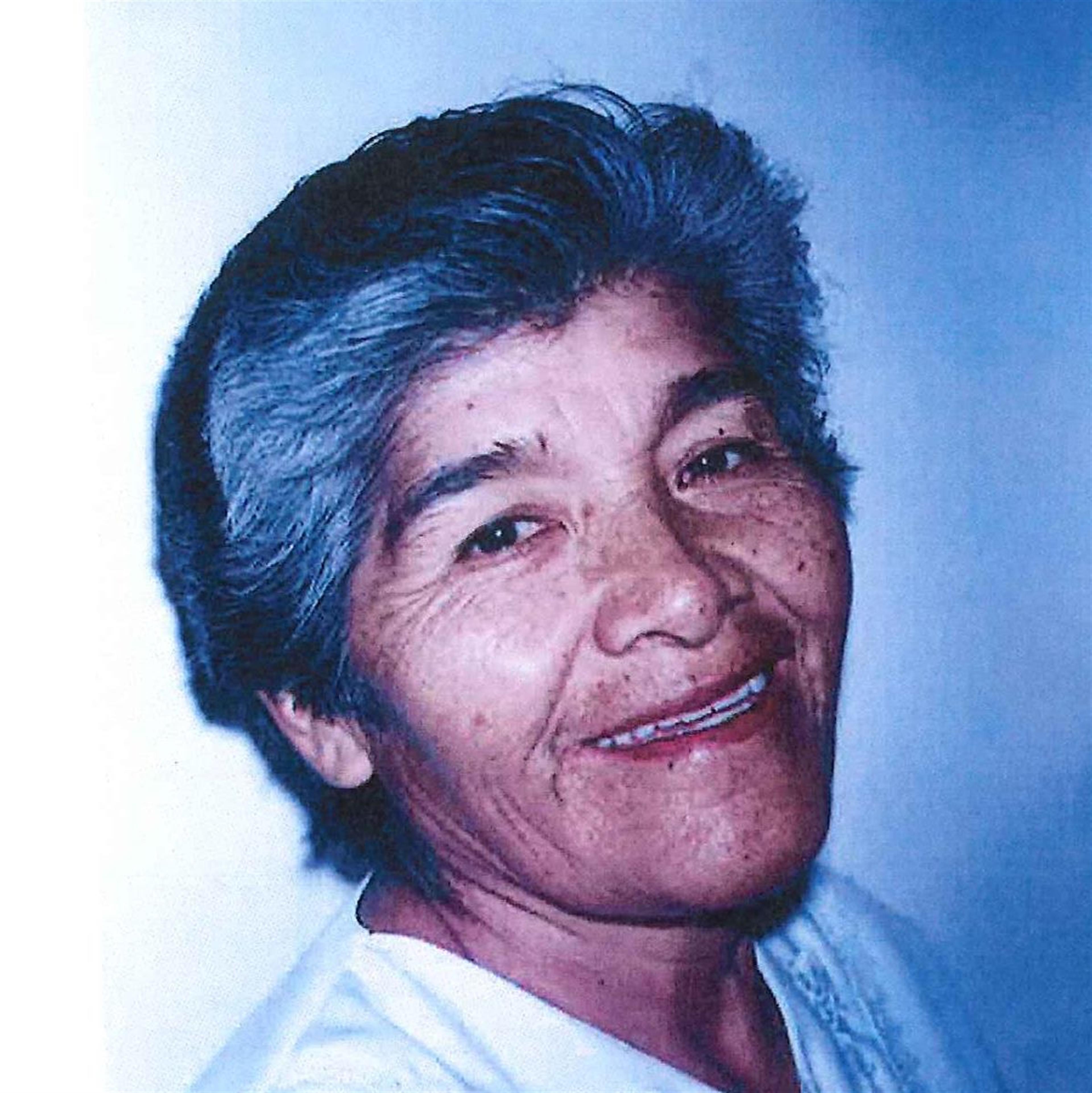 Yolanda Mueras' obituary picture