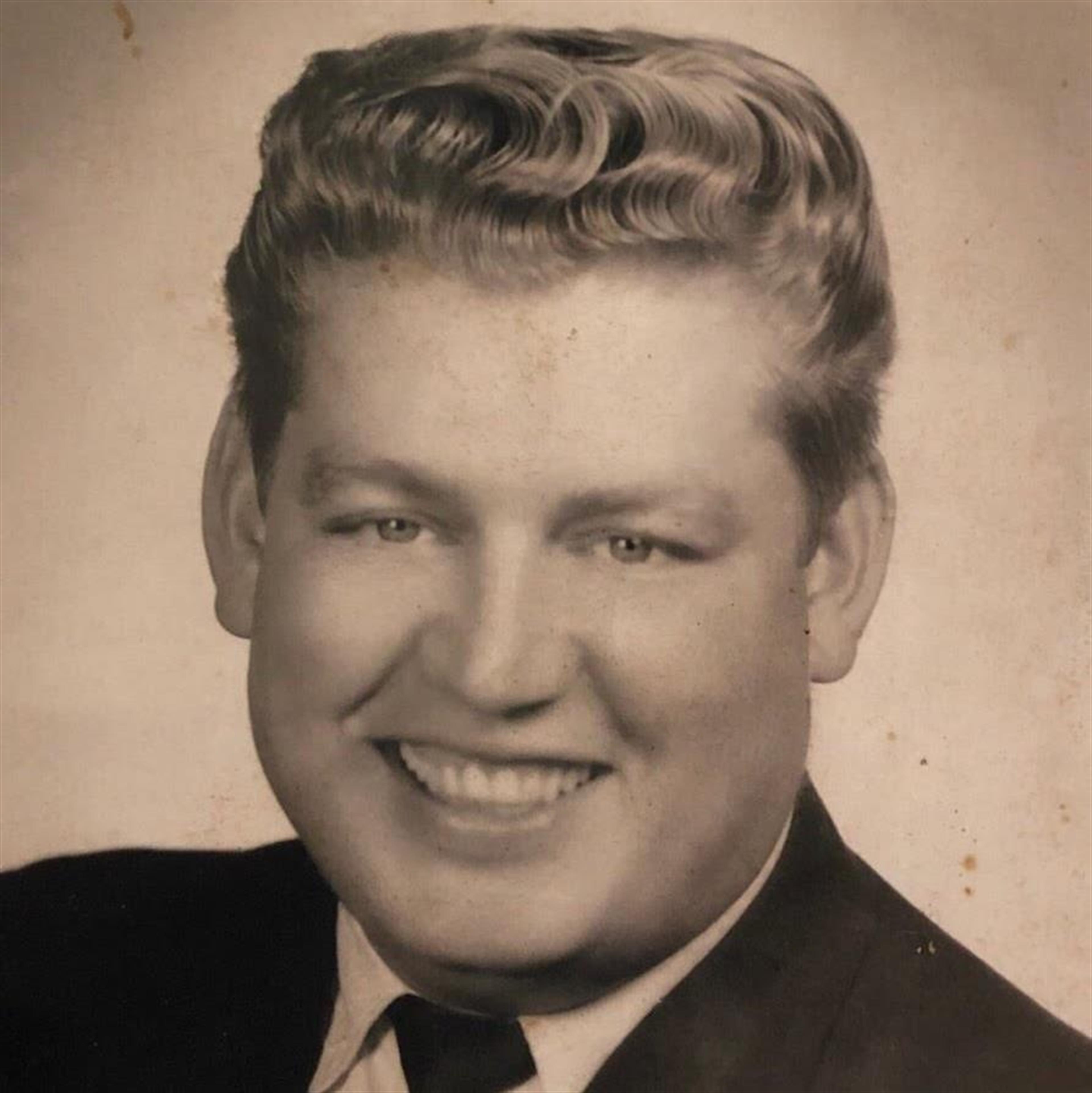 Ted  Lee Bennett