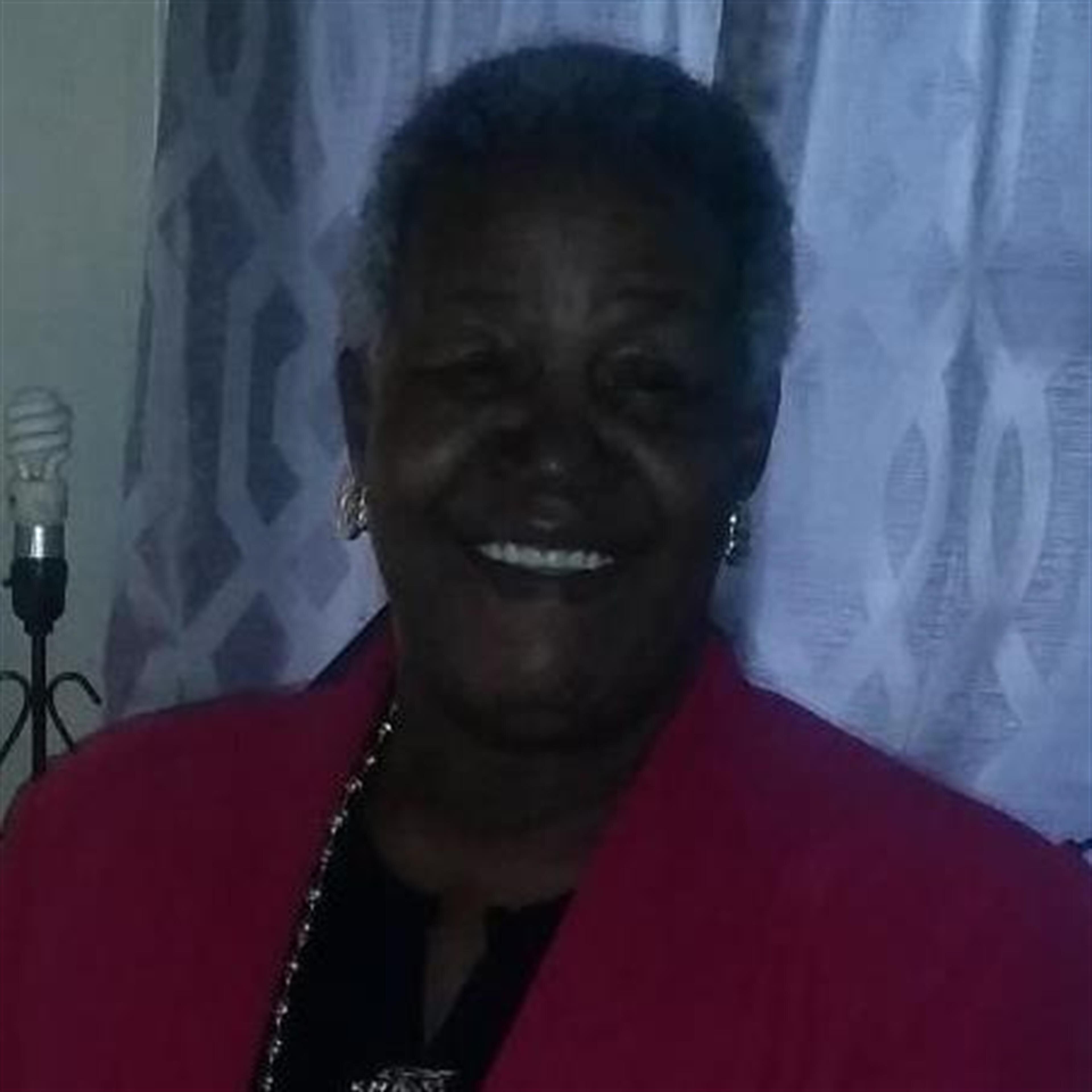 Mae Smith Newsome