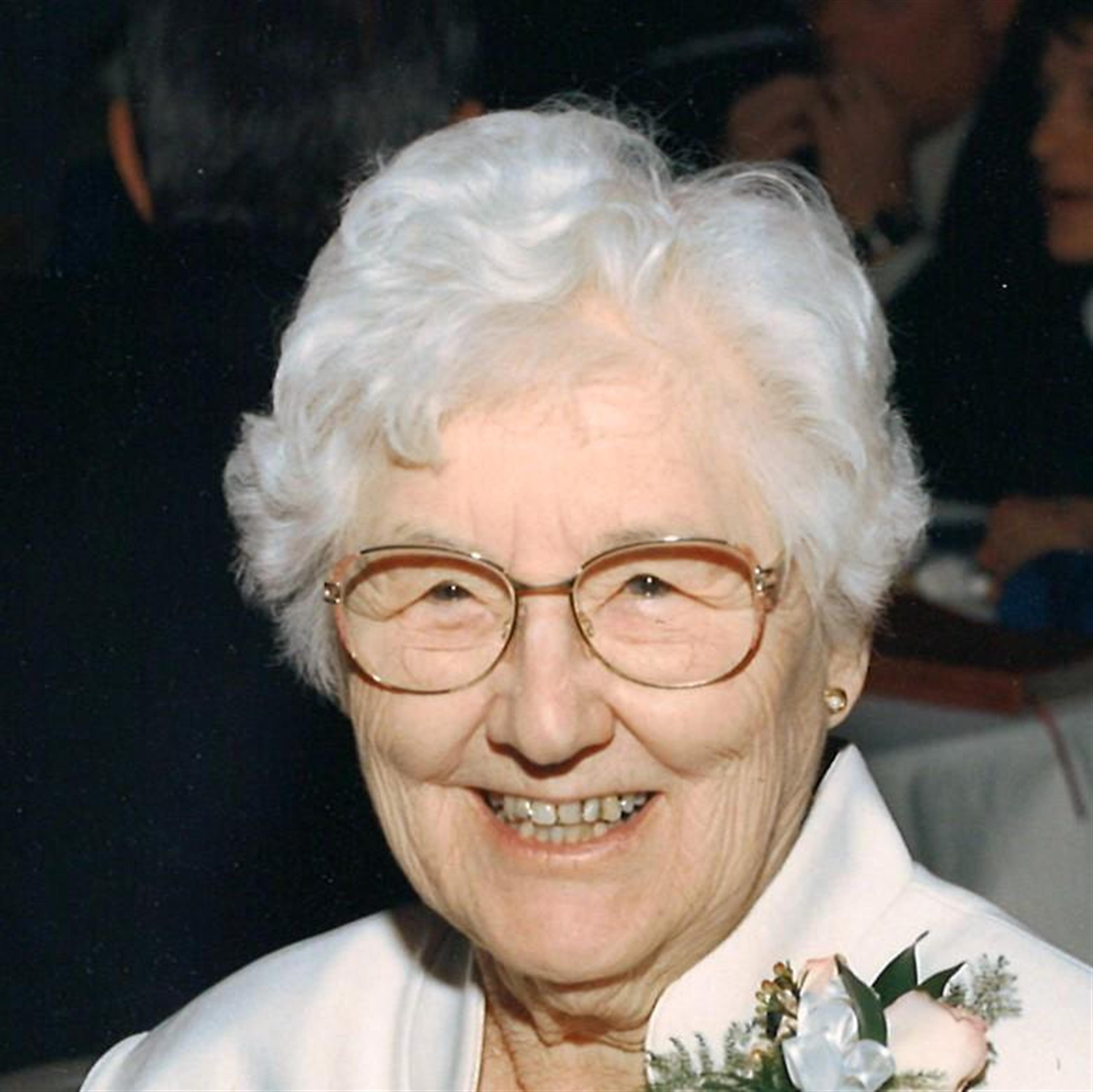 Forest Evelyn (Crain) Laufer's obituary picture