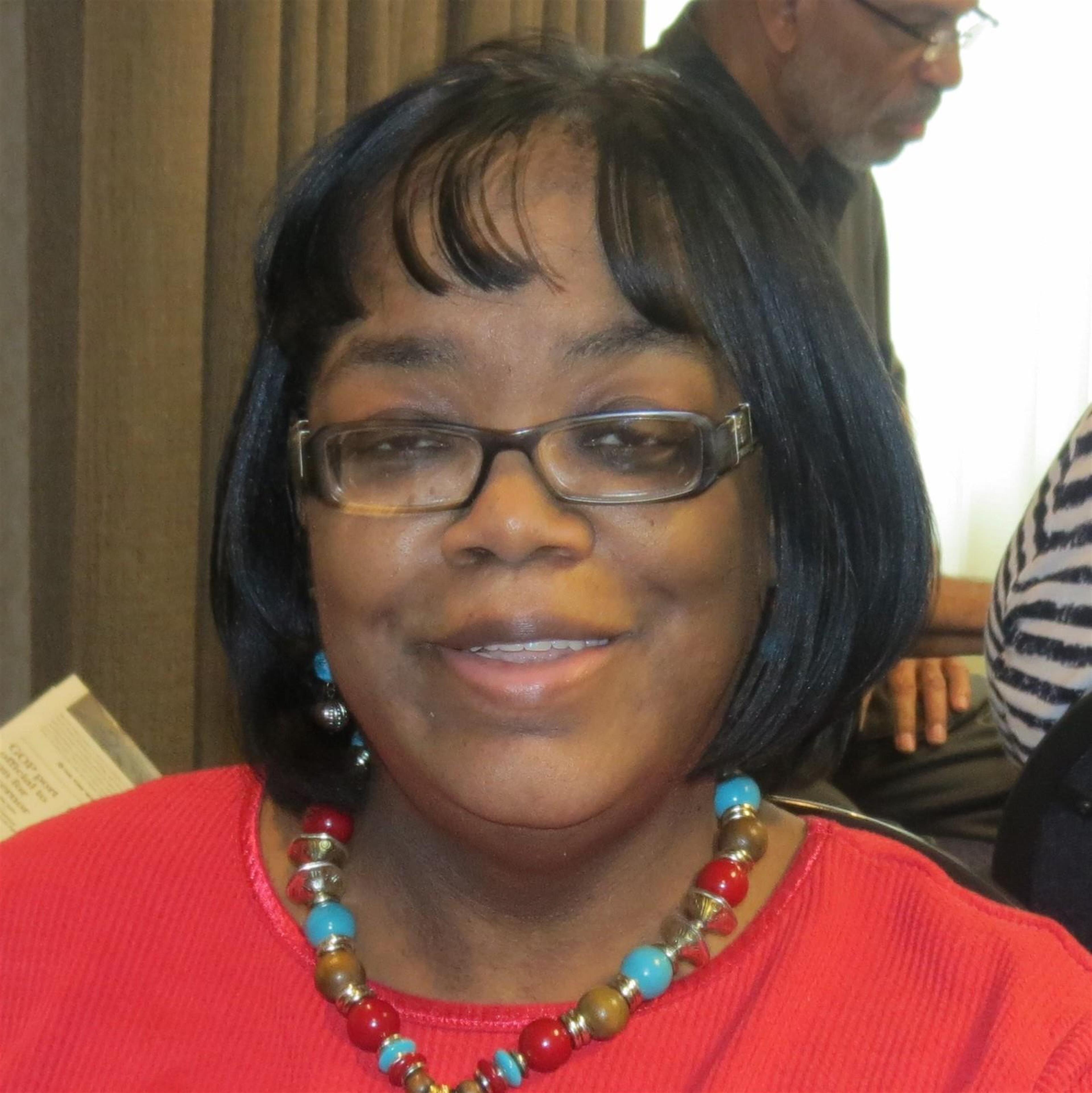 Karen Elaine Tillis
