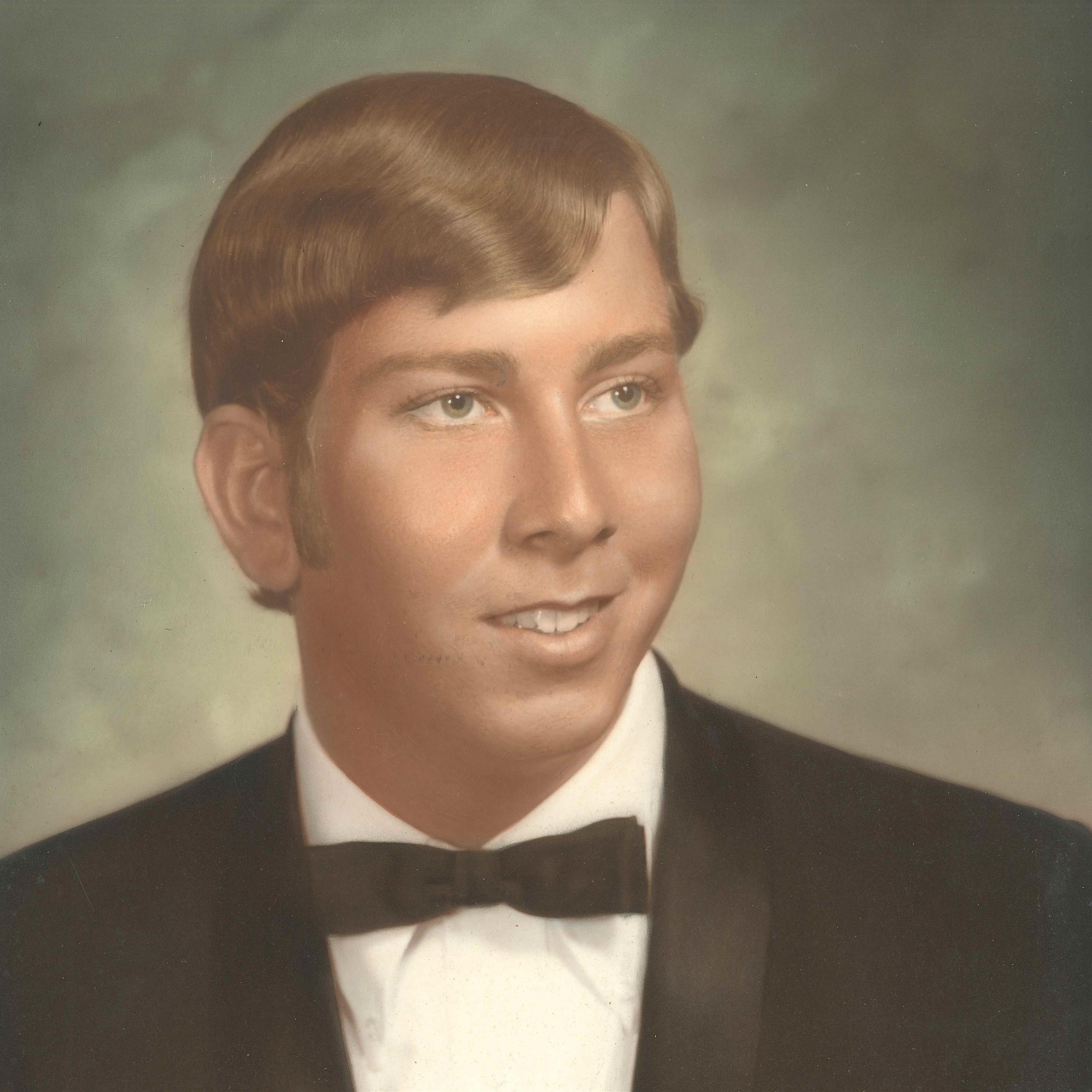 Gustavo Leon Jr.'s obituary picture