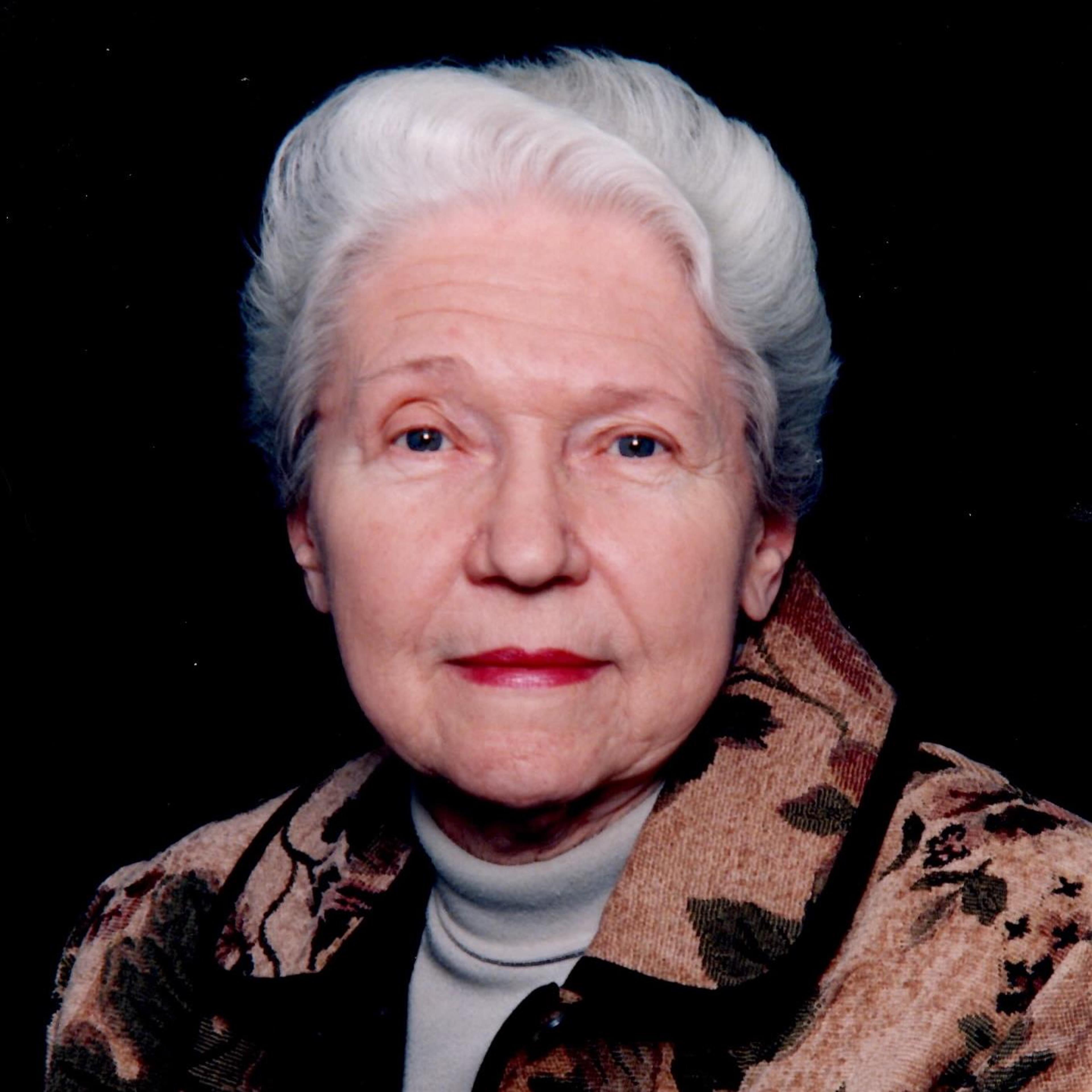 Pauline Cox's obituary picture