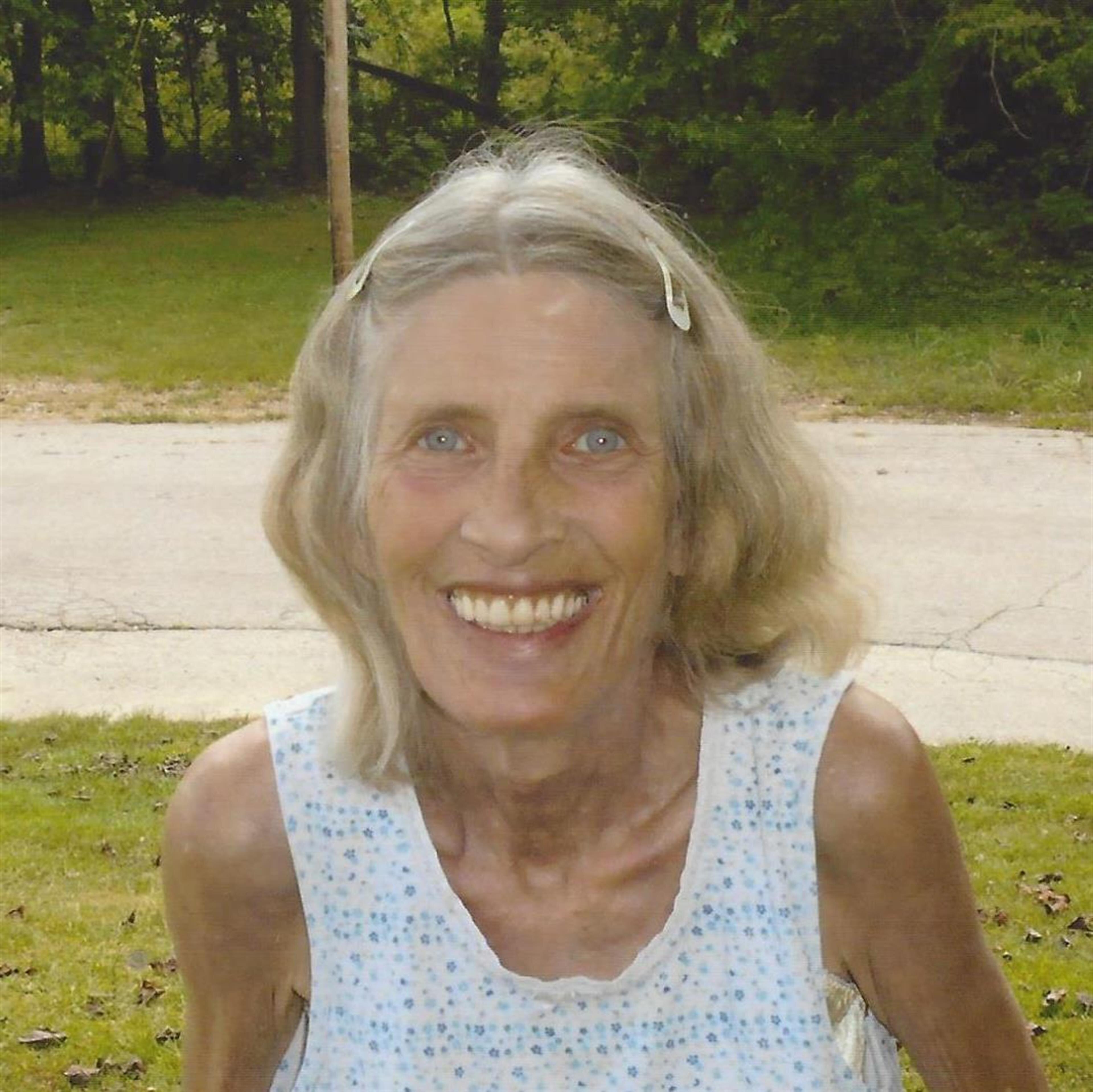 Dorothy L Rauch (Hartville)