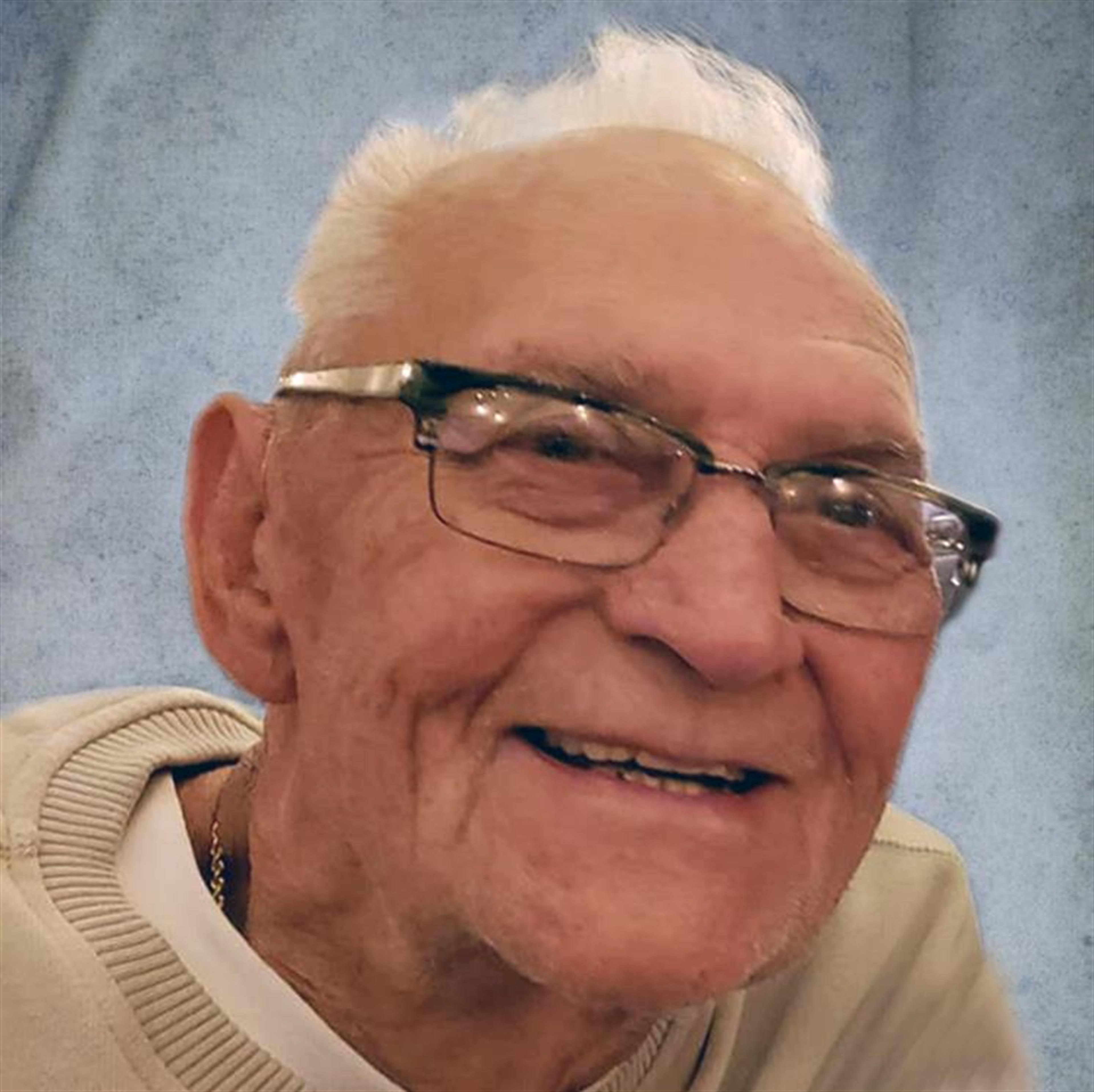 William Lewis Jr.'s obituary picture