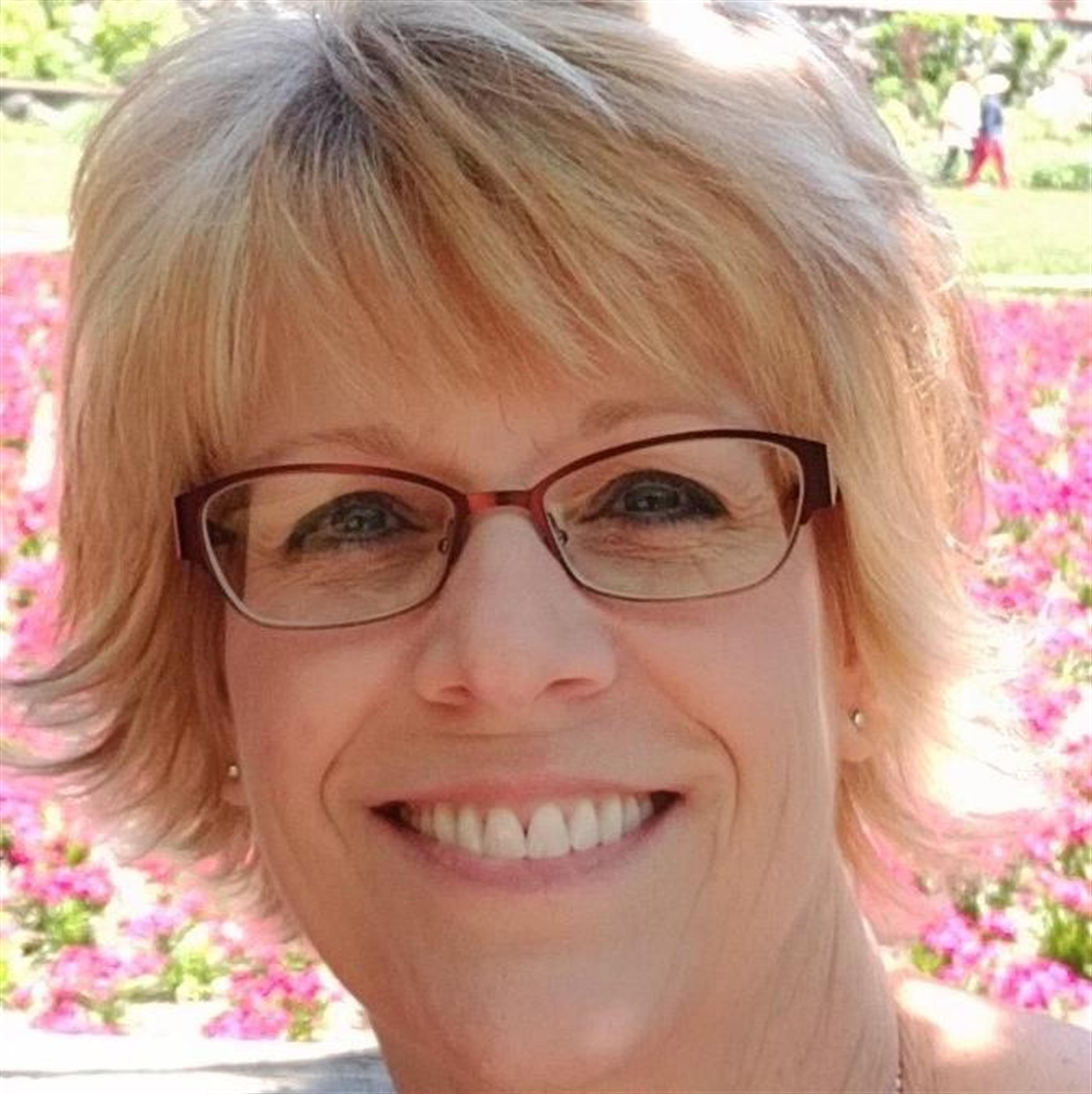 Bernice  Helsley (Hartville)