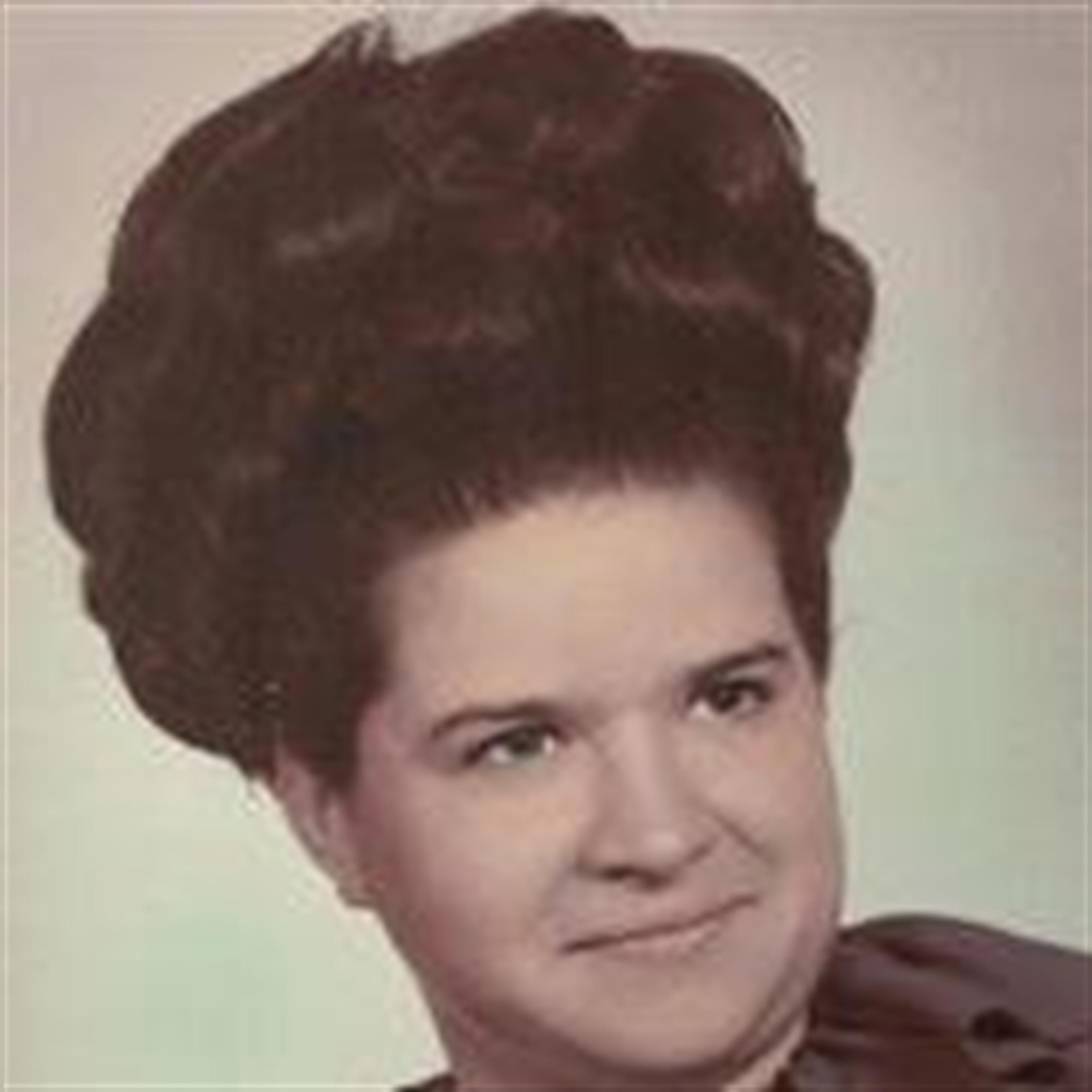Teresa  Kampe (Buffalo)