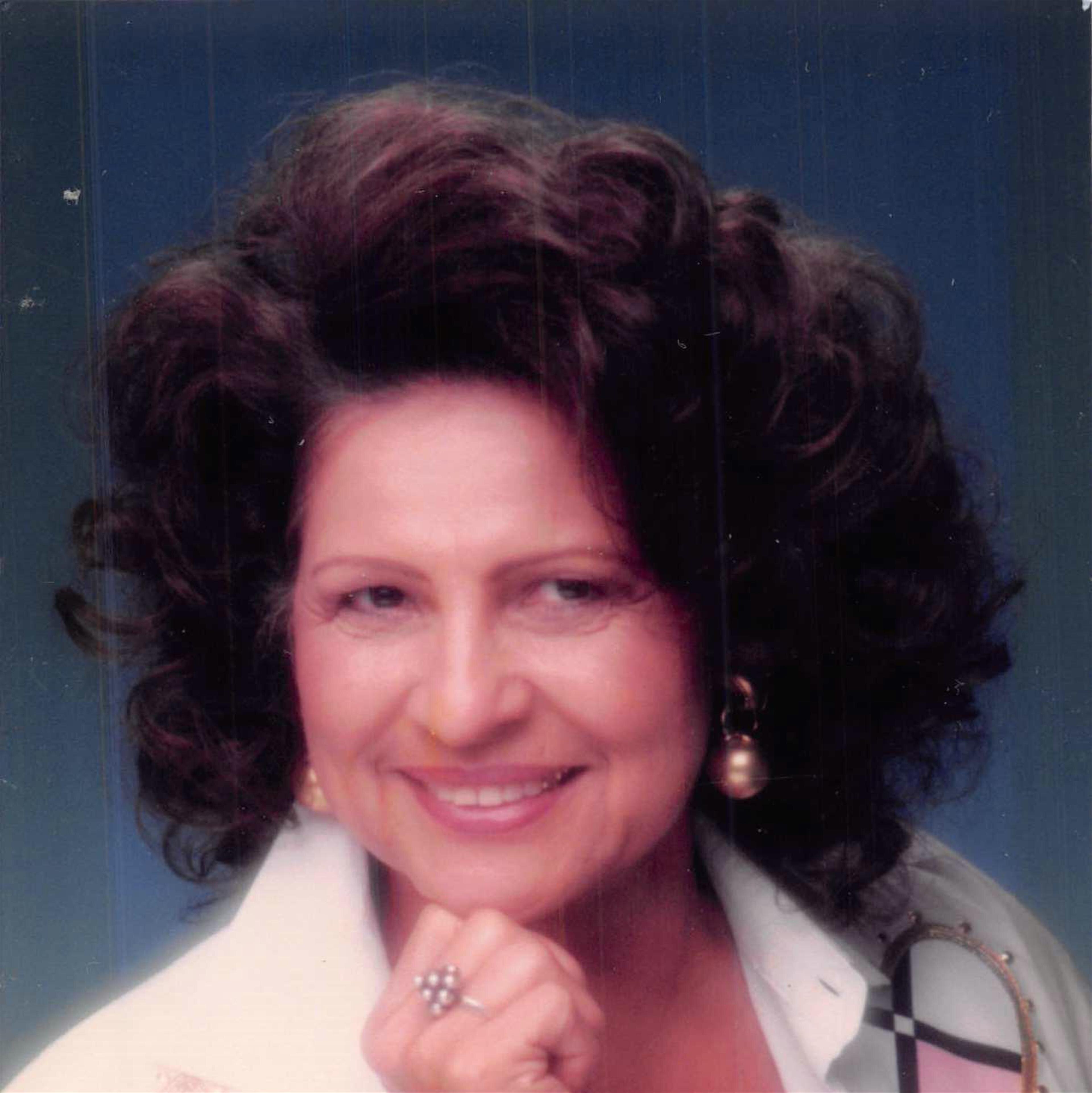 Carlotta Torres-Layton