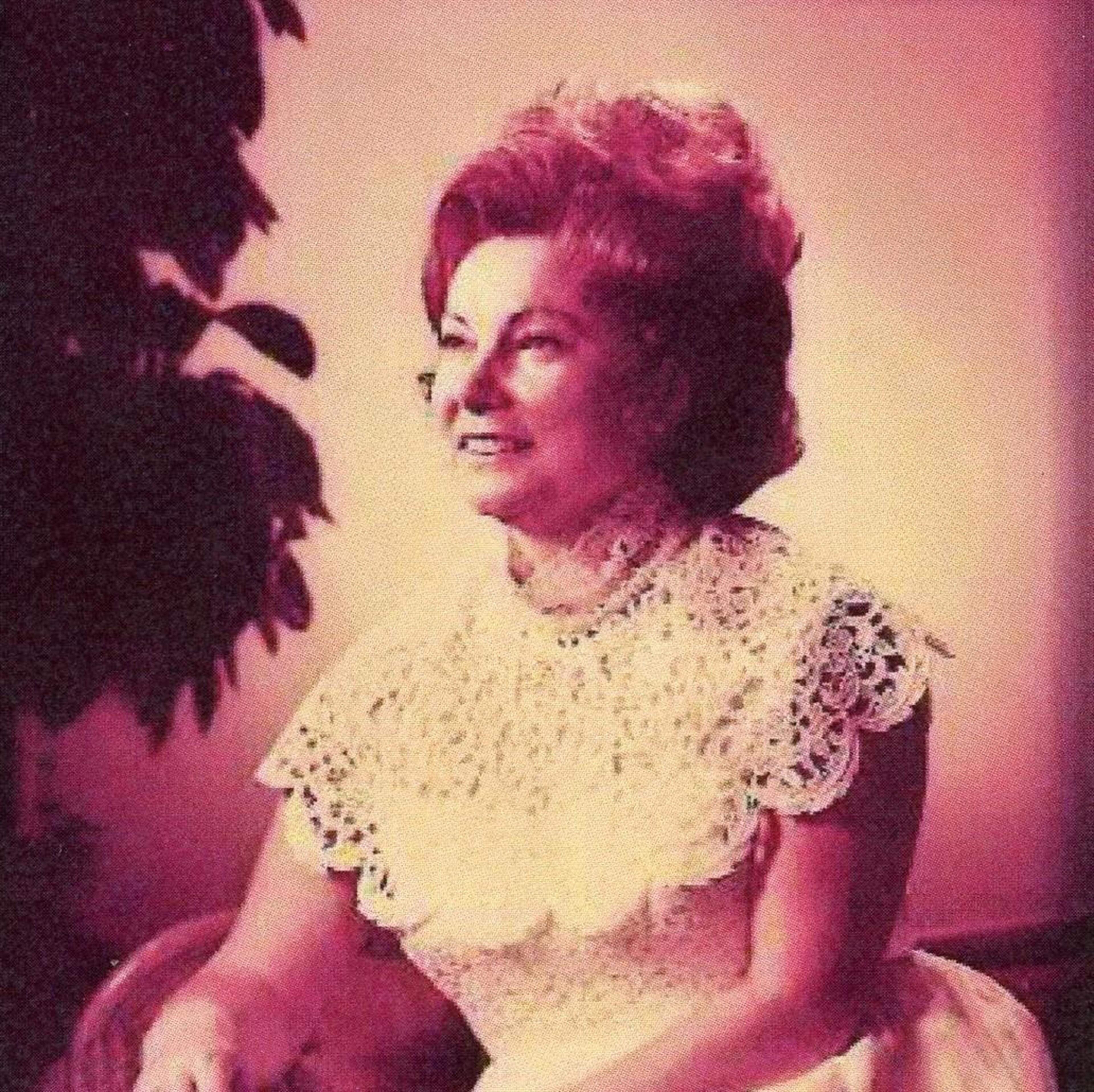 Baroness Des Floris Angele (Renaud) Hardin