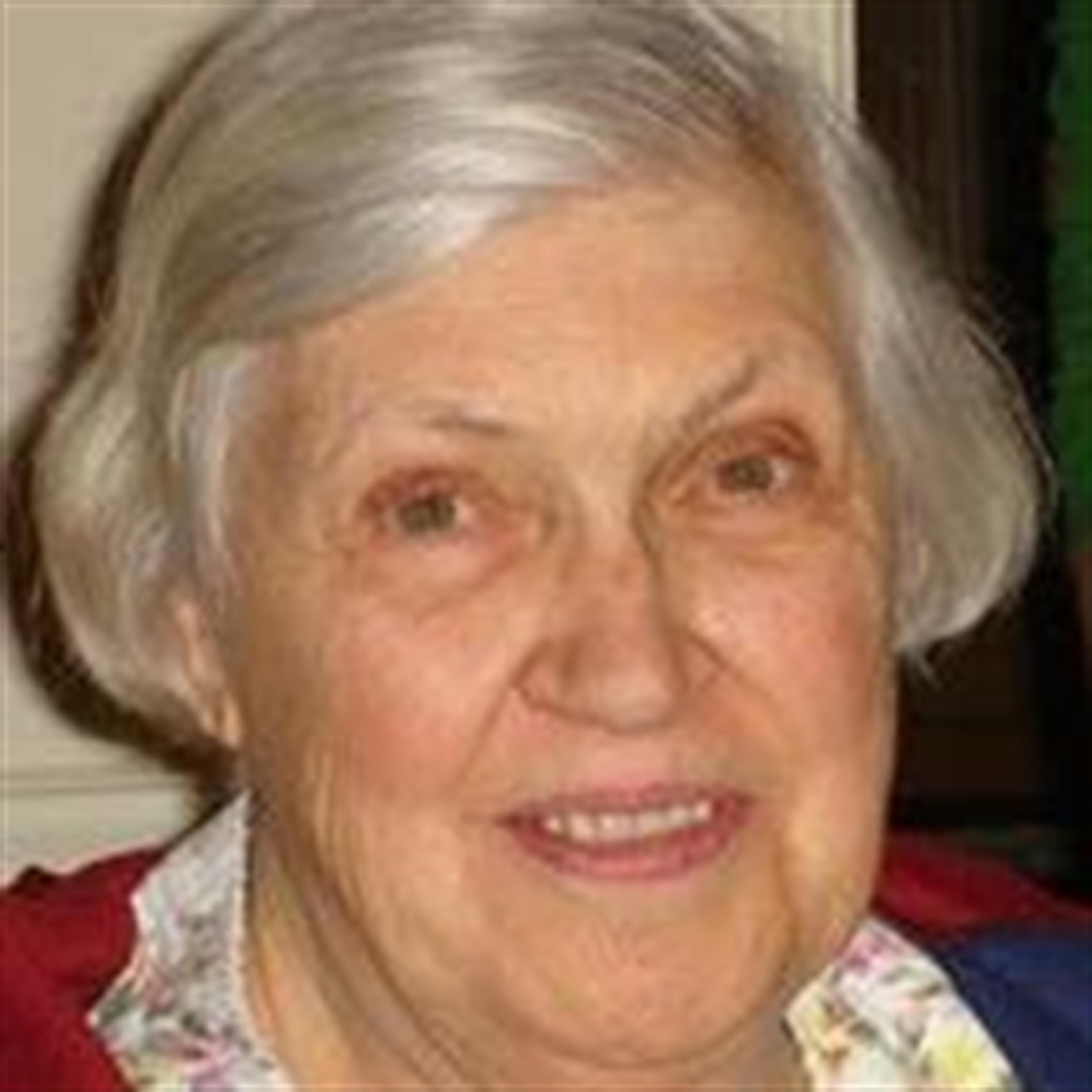Linda M Underhill
