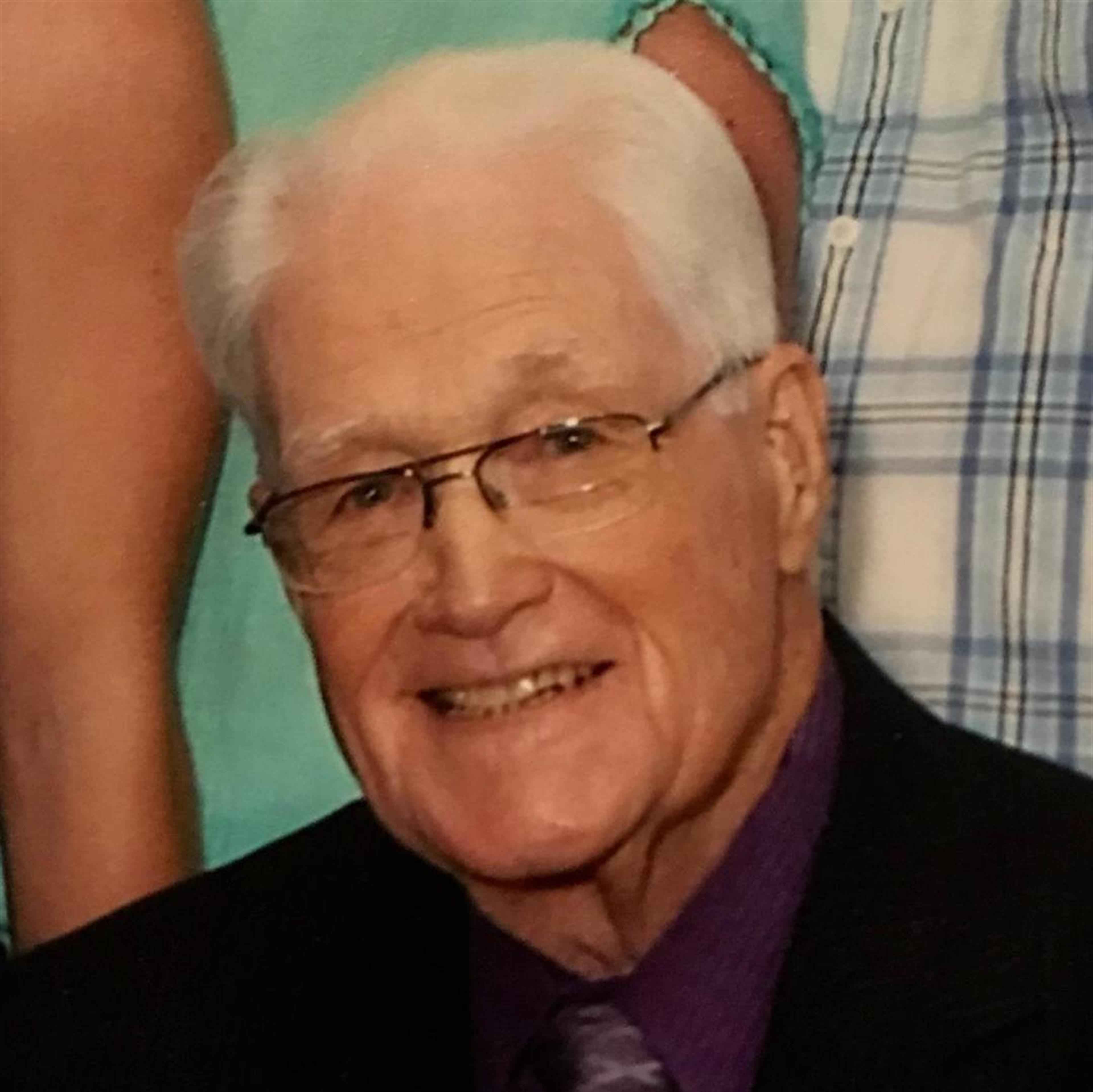 John G. Cummings' obituary picture