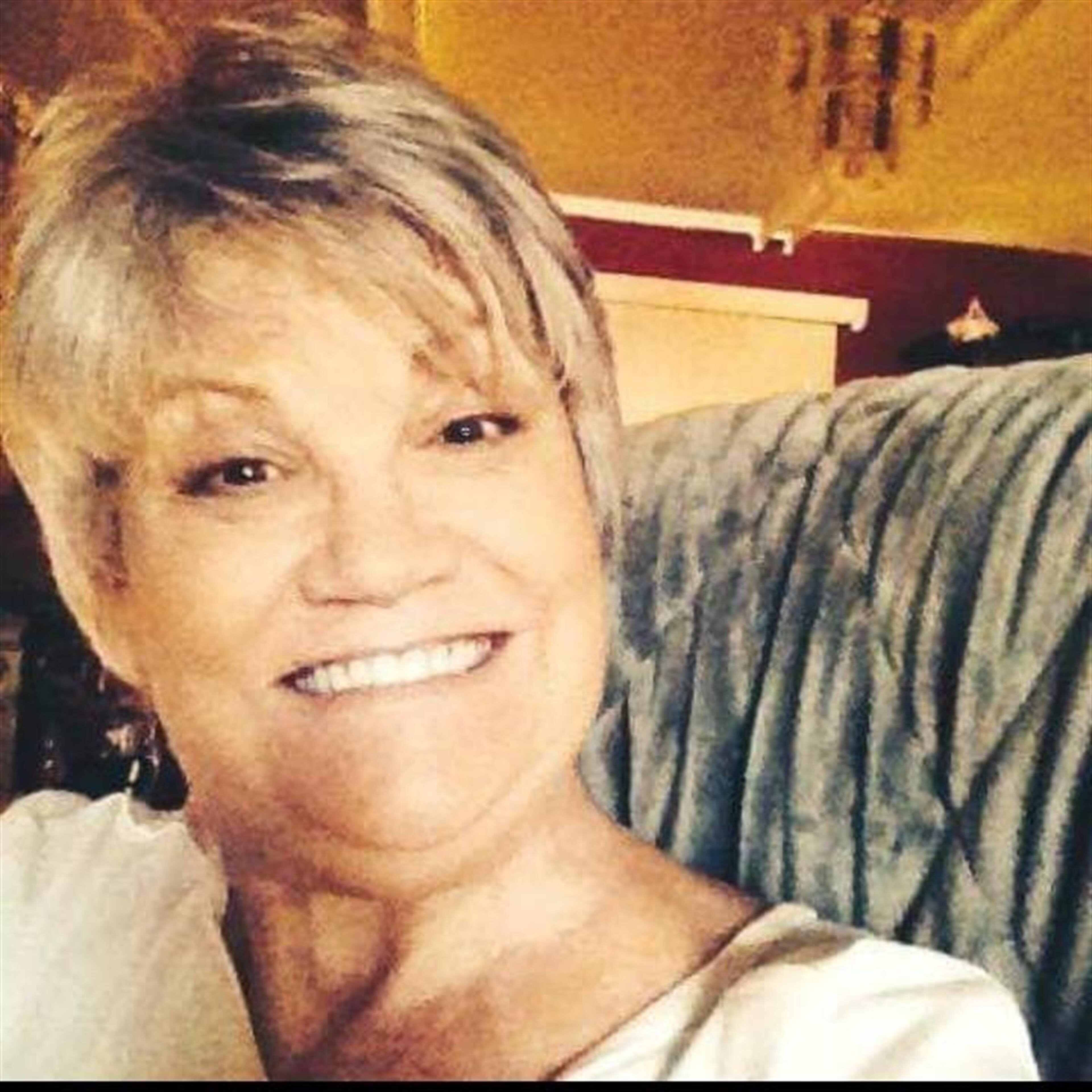 Ms Cindy  Ann Riley