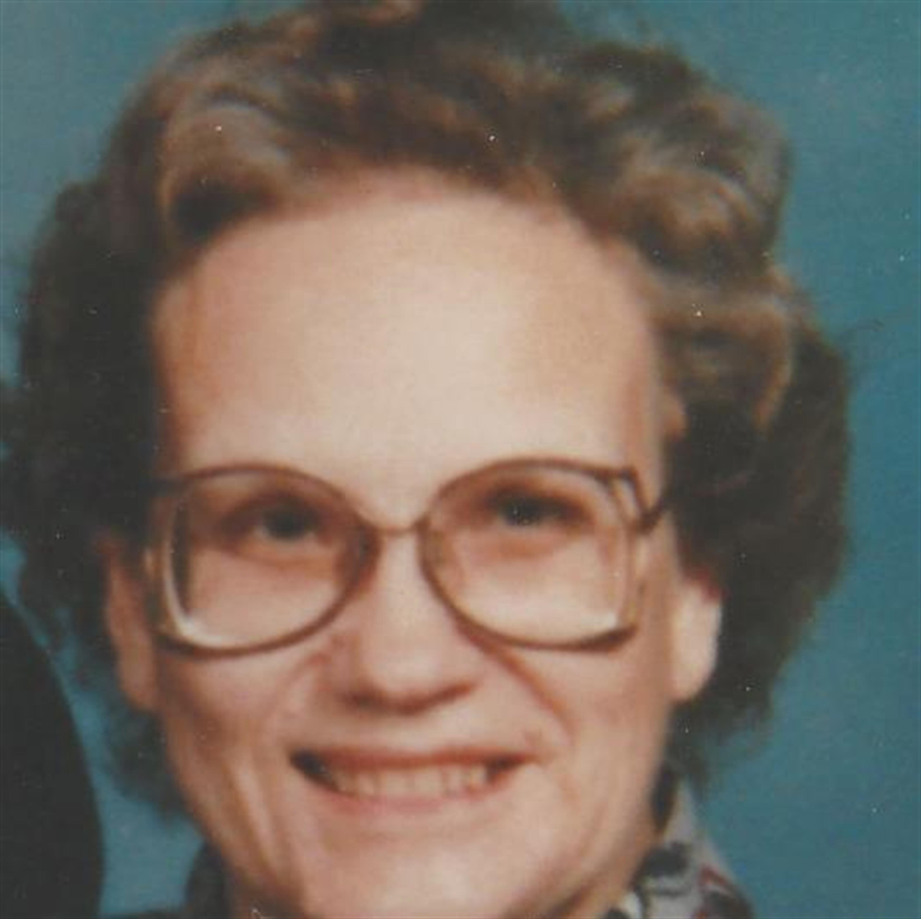 Patricia "Pat" Simpson (Hartville)